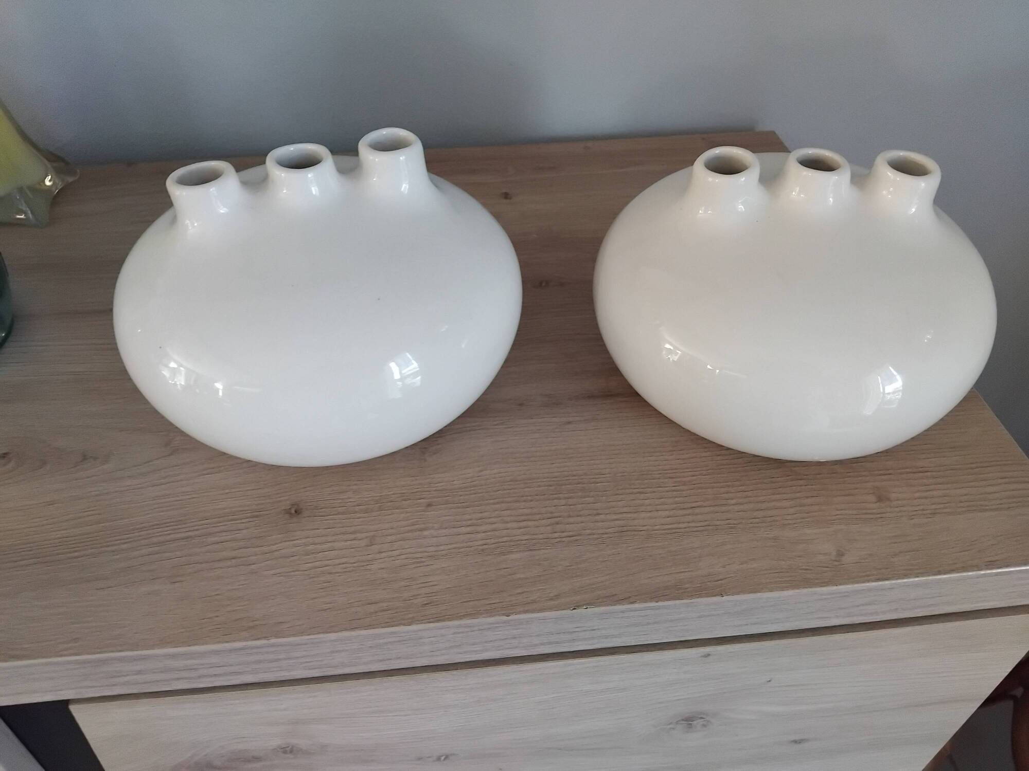 Pair of vintage crackled design soliflore vases