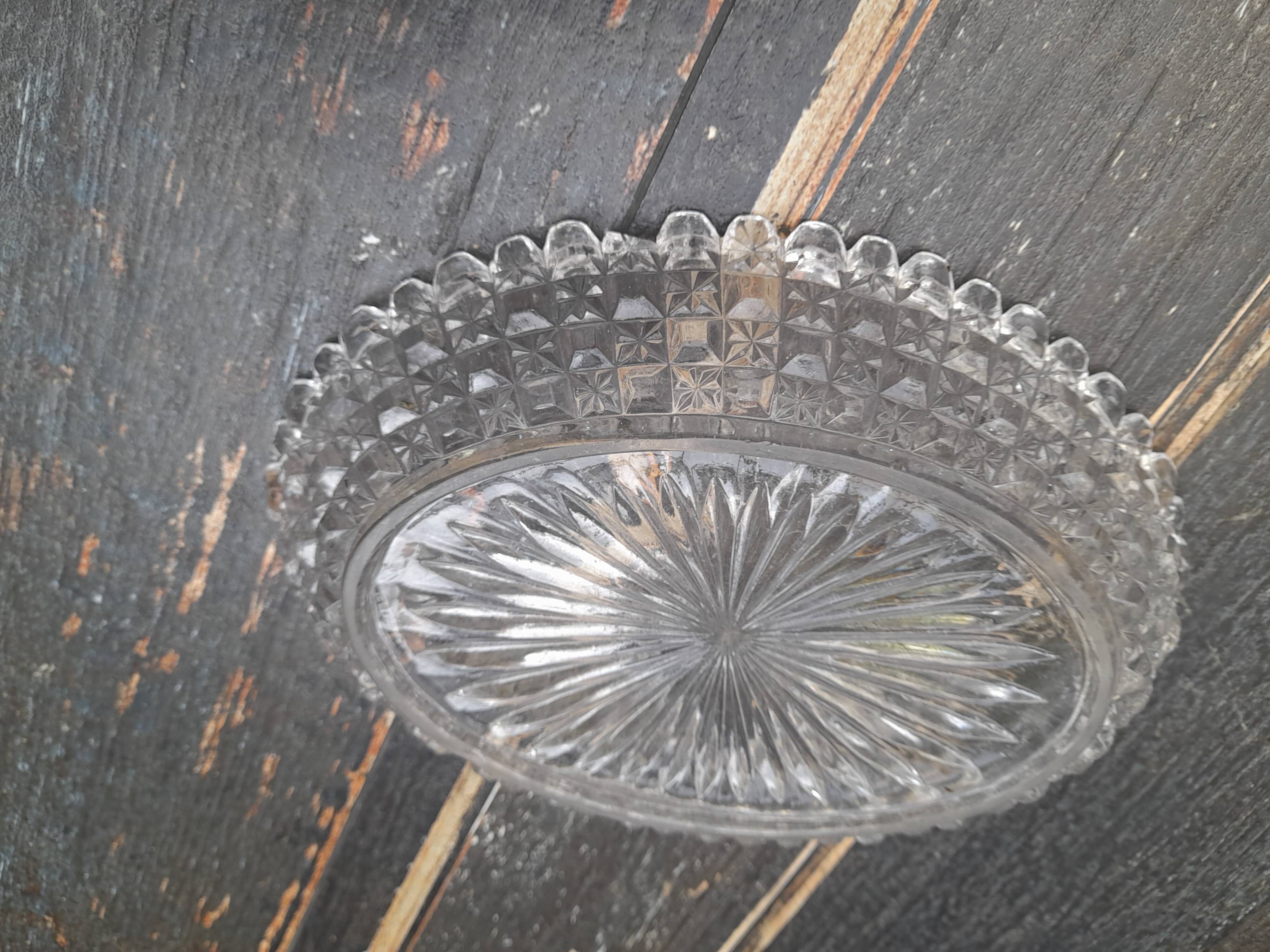 Crystal tray