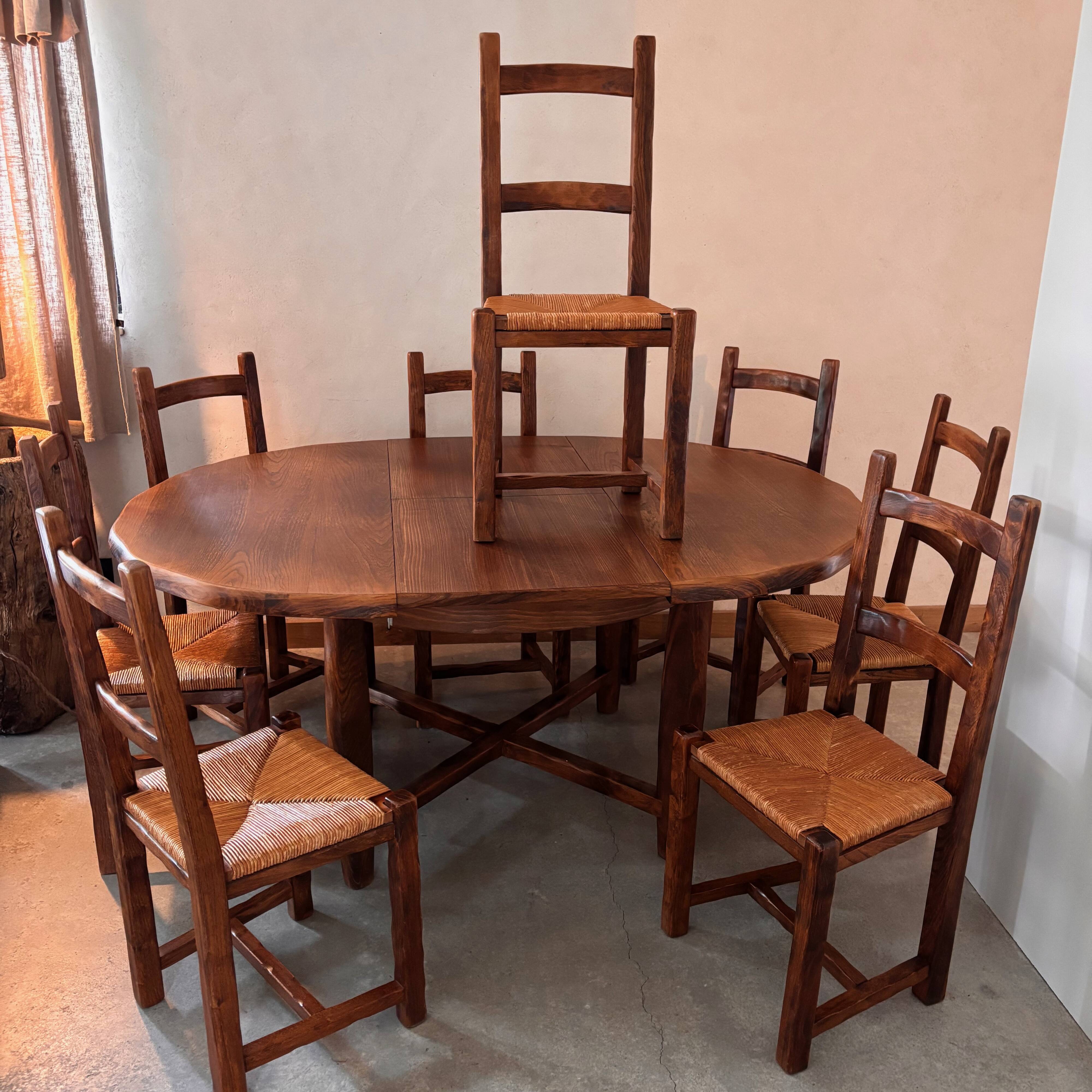 Extendable table with 8 chairs