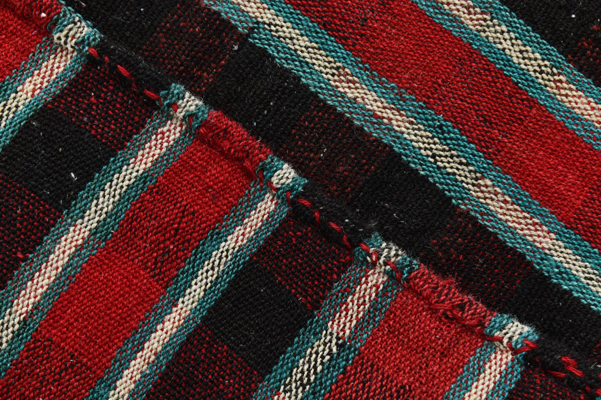 Tapis Kilim rayé rouge et vert, 202x312 cm