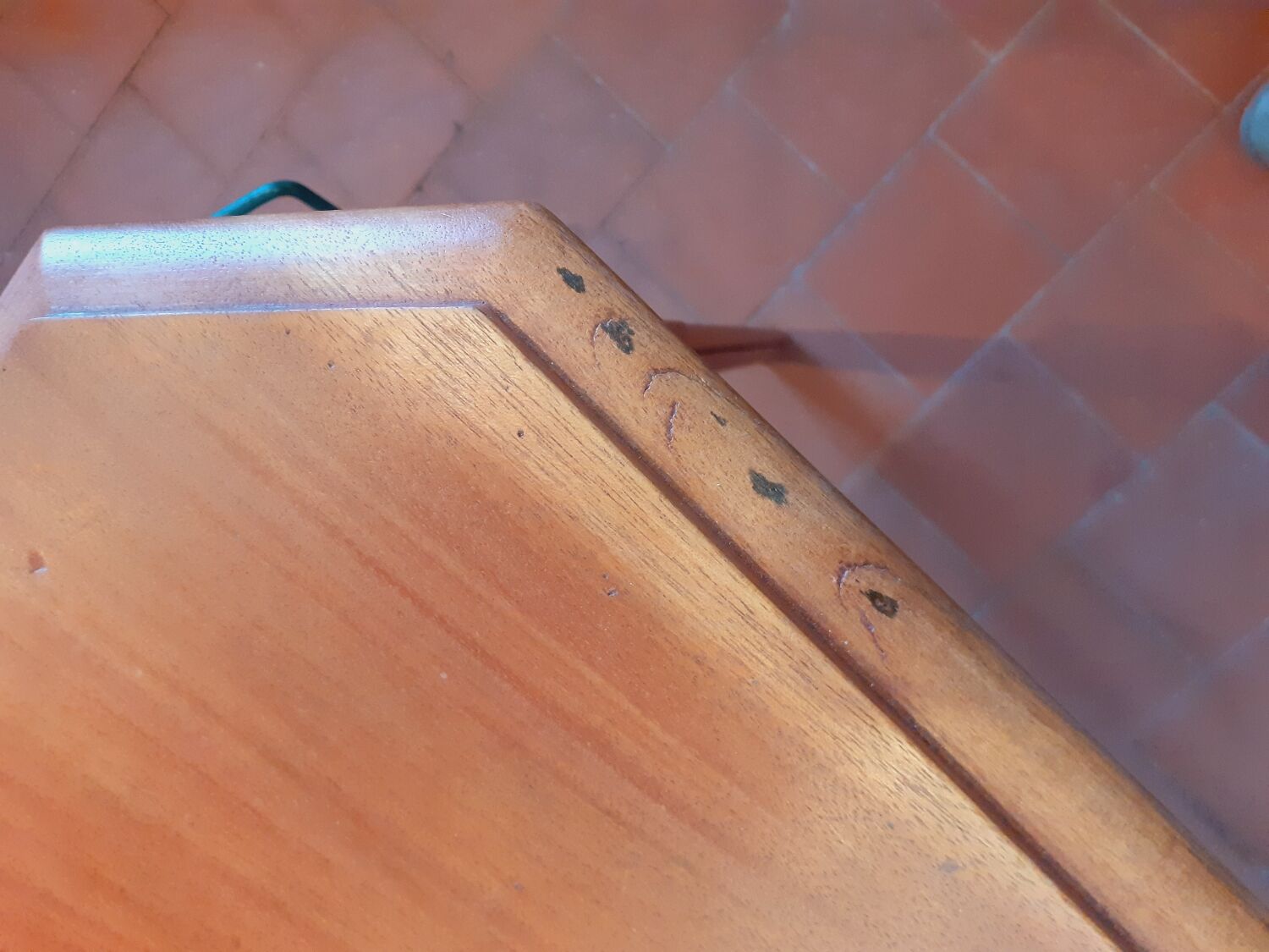 Art Deco wooden console from the 1920s.