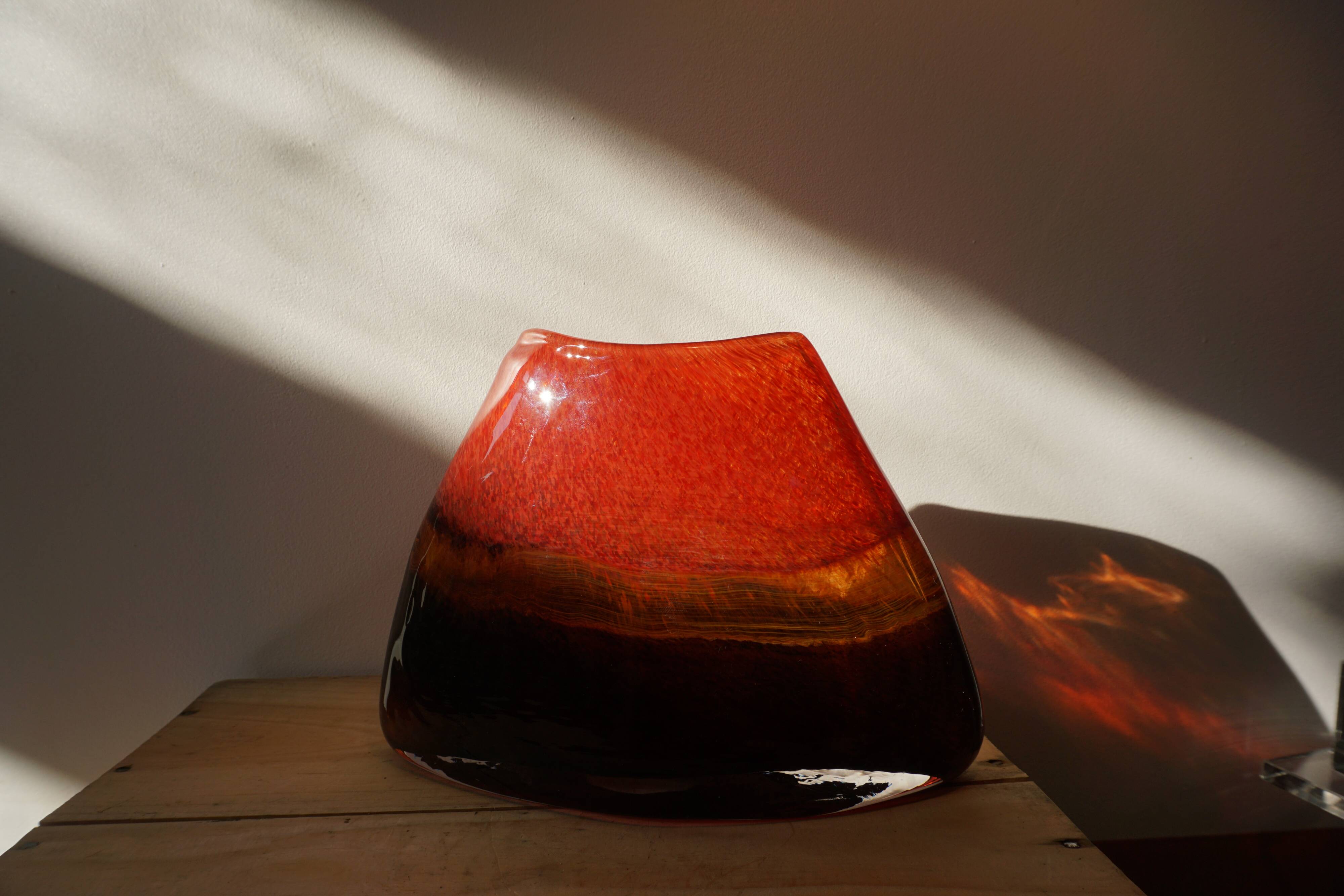 Vase contemporain en verre soufflé