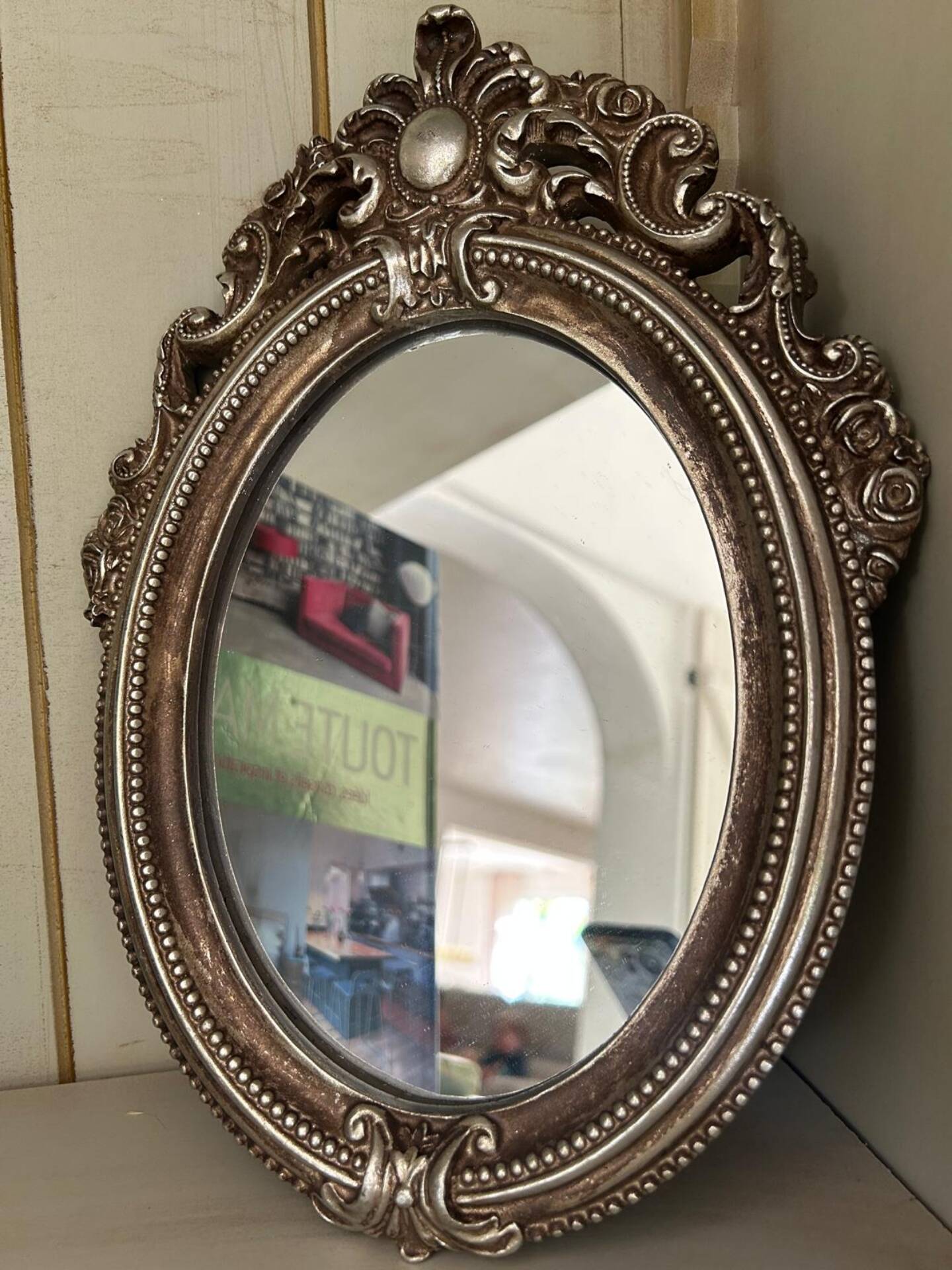 Miroir baroque à poser avec moulures
