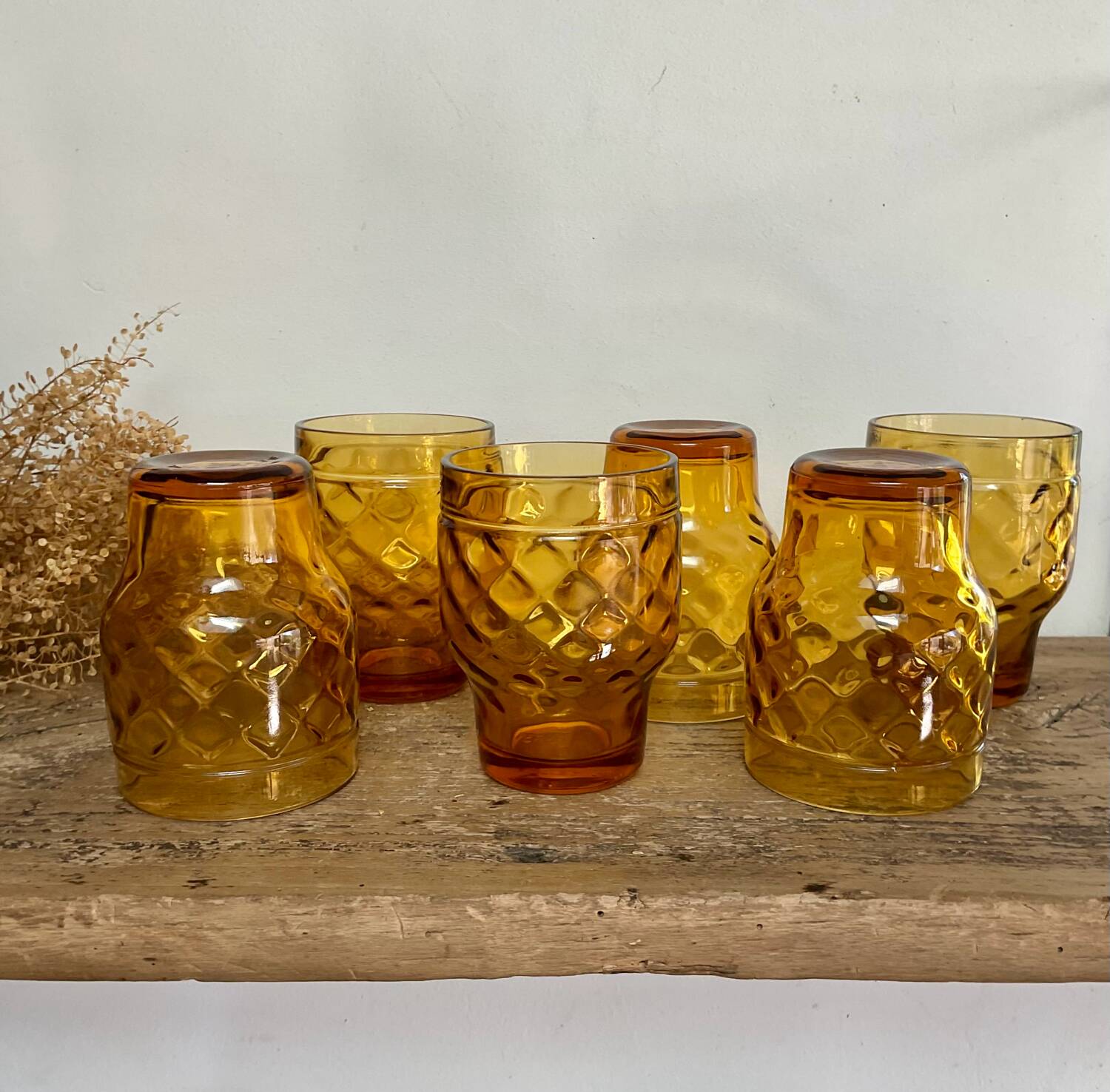 6 amber glasses