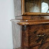 Art Decò display cabinet in walnut burl