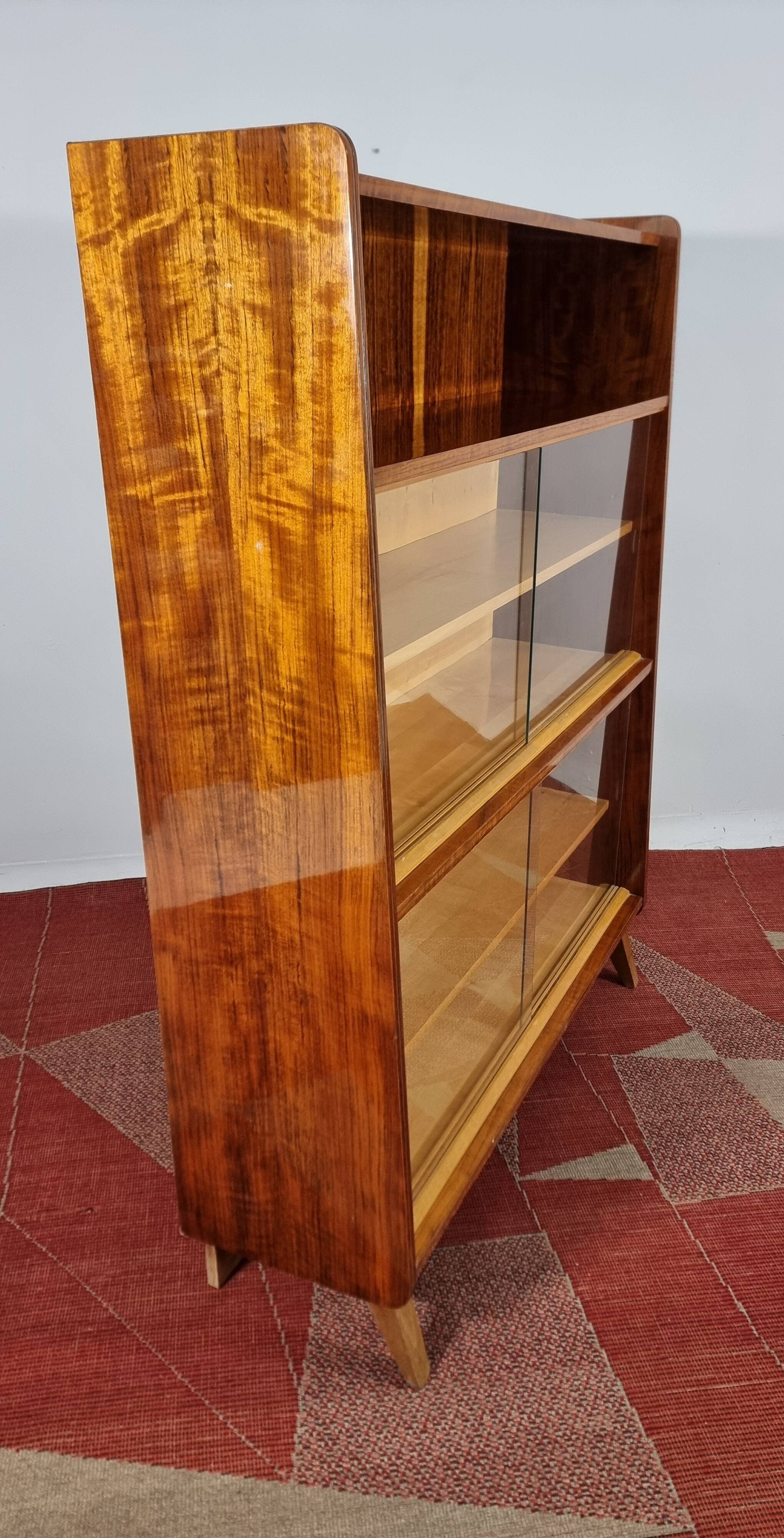 Vitrine vintage marron de Tatra, 1970