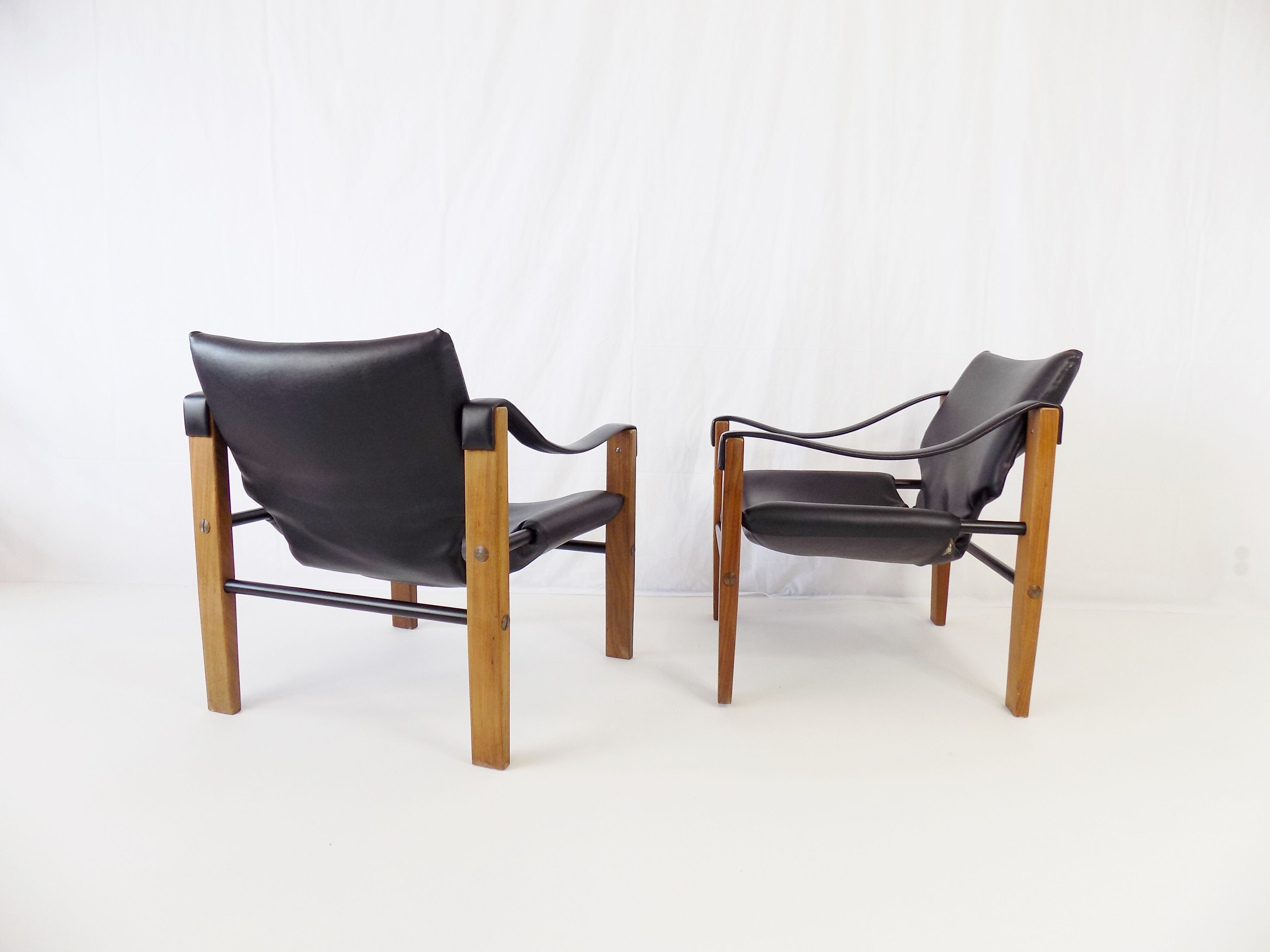 Arkana Set of 2 Safari Chairs by Maurice Burke