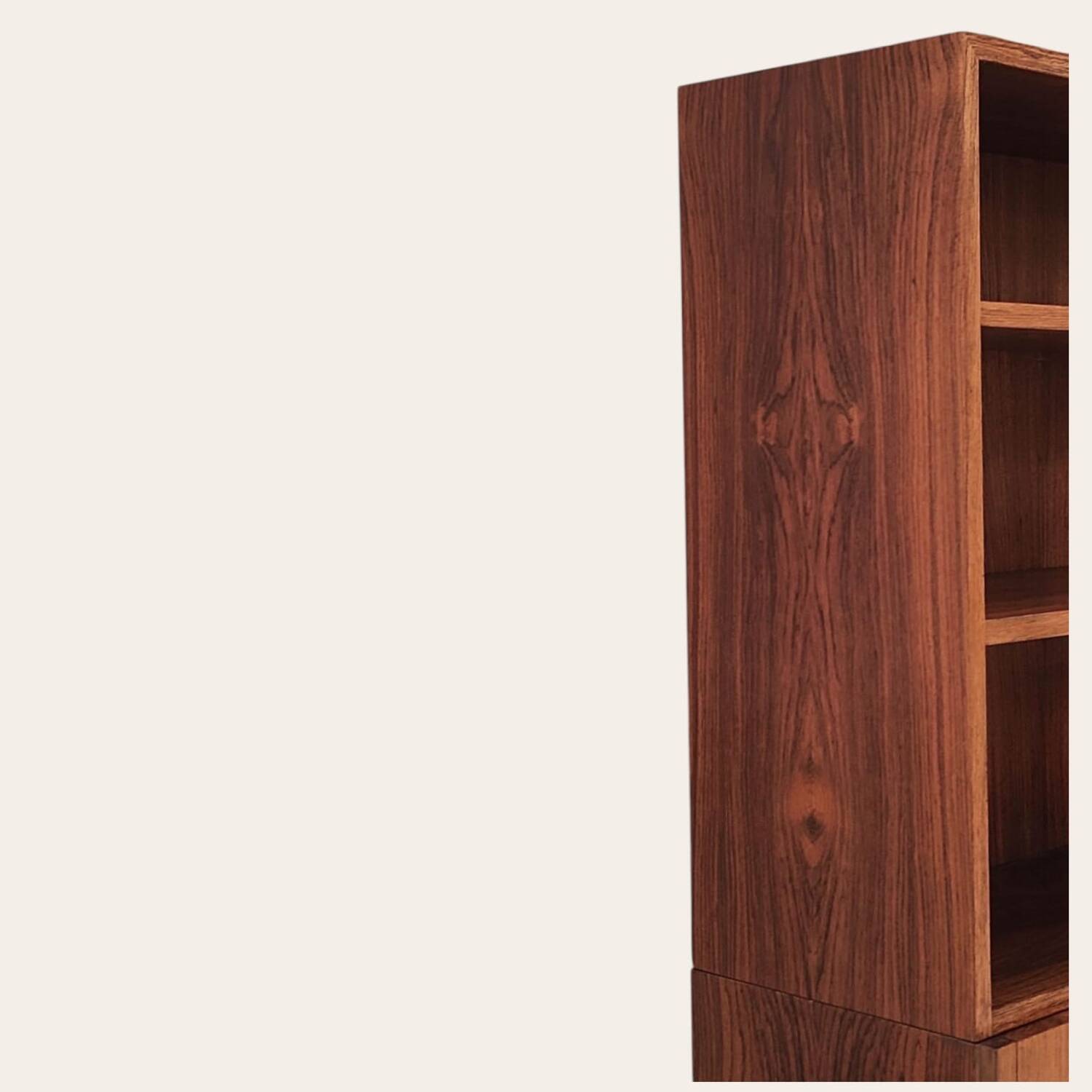 Mid-century upper table