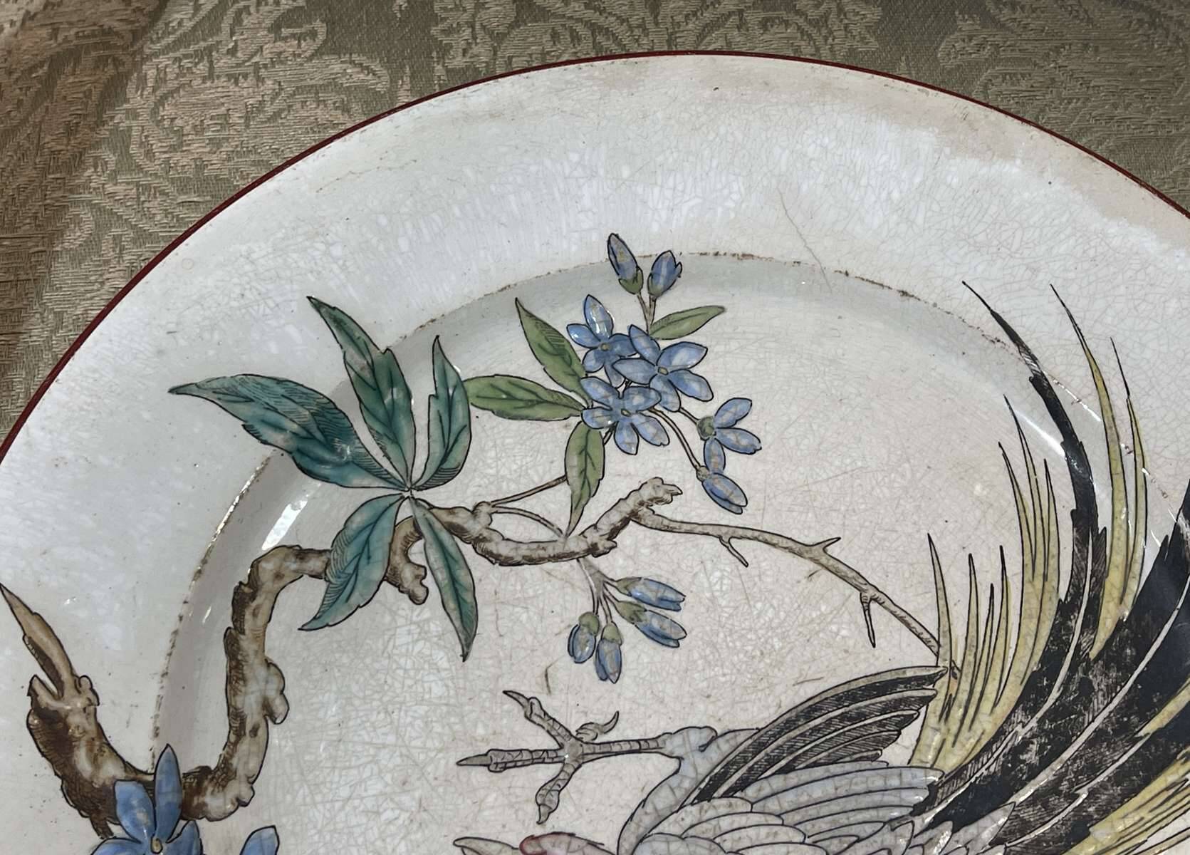 Round dish in fine earthenware from the Bordeaux Vieillard factory - 19th century