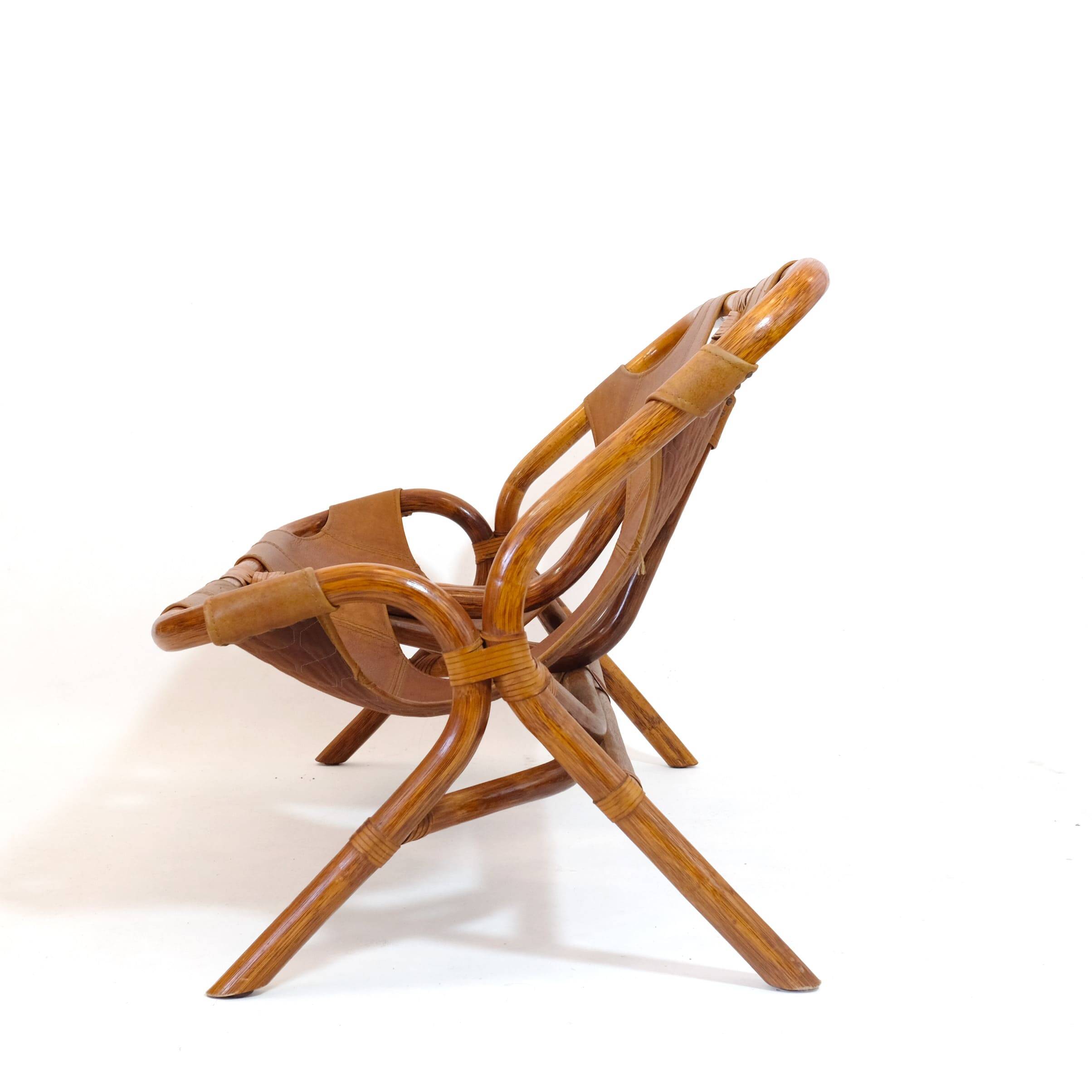 Rohe Noordwolde, banquette en bambou et cuir, 1970s.