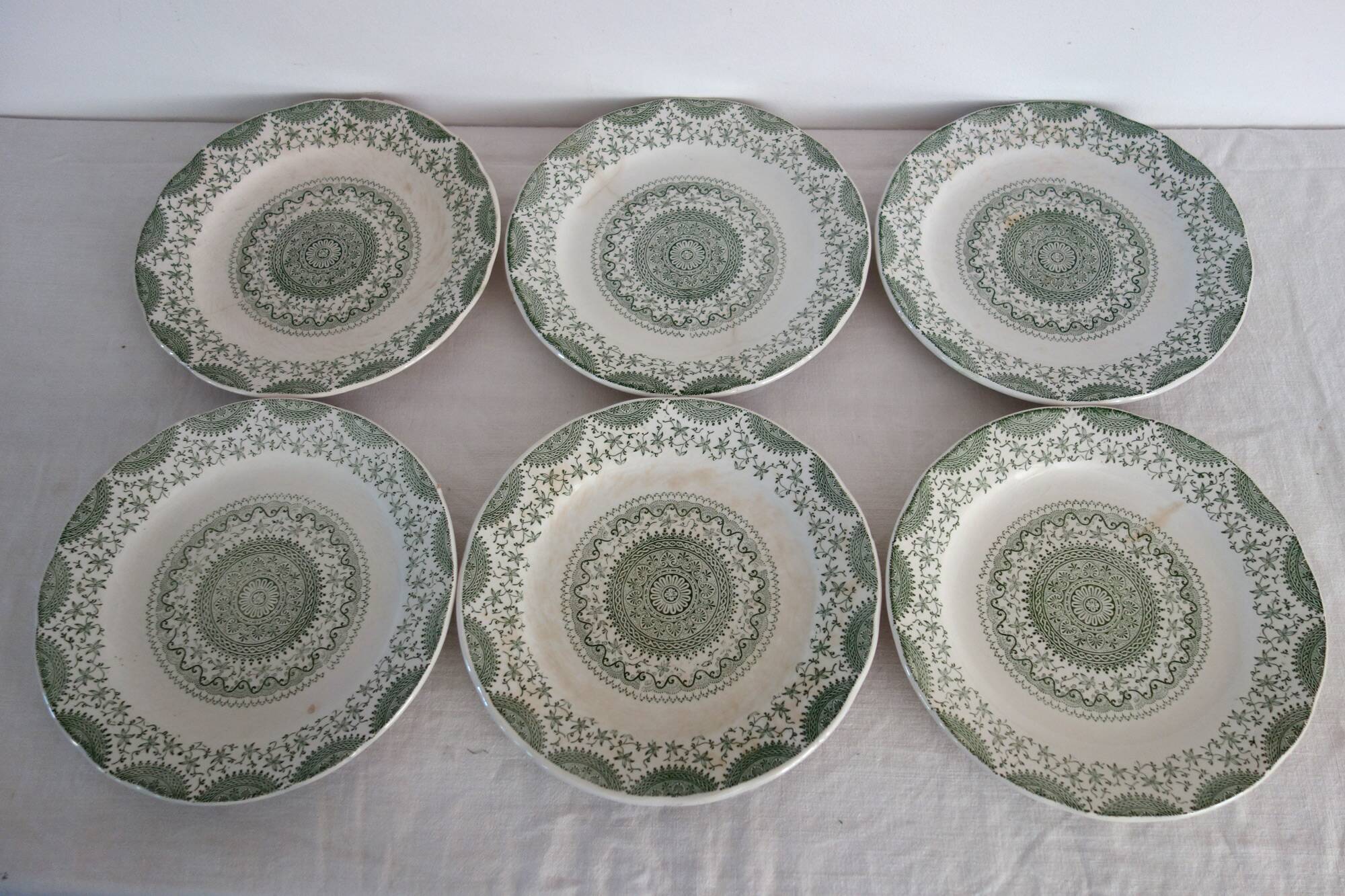6 flat plates Fine Ware earthenware