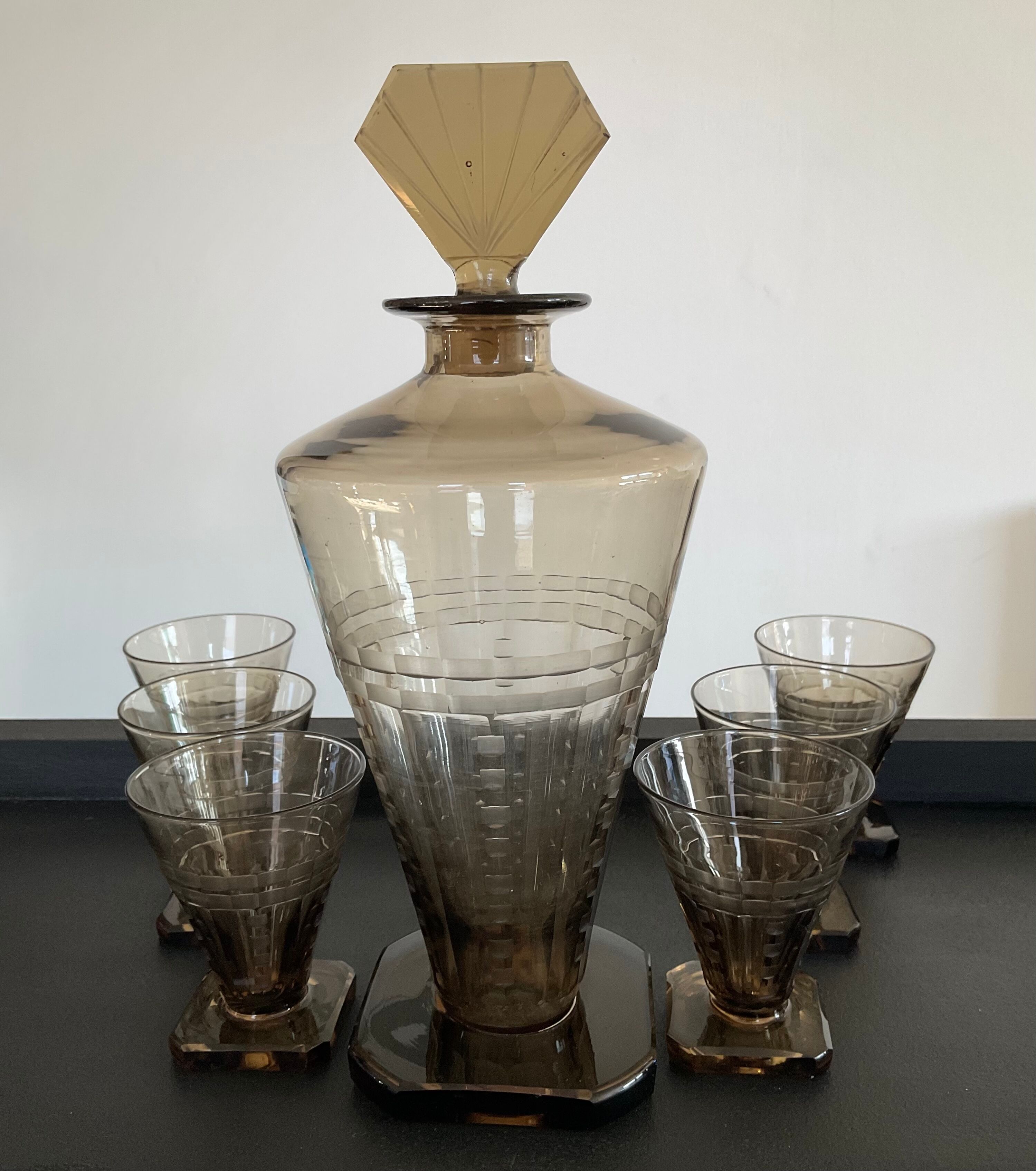 Art Deco liquor service