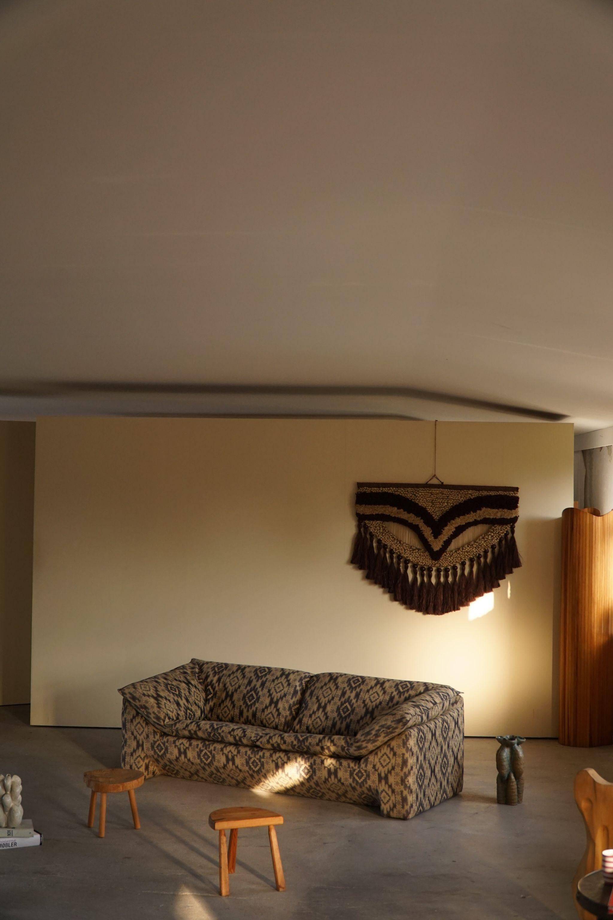 Handmade vintage bohemian jute rug, made in India, late 20th century.