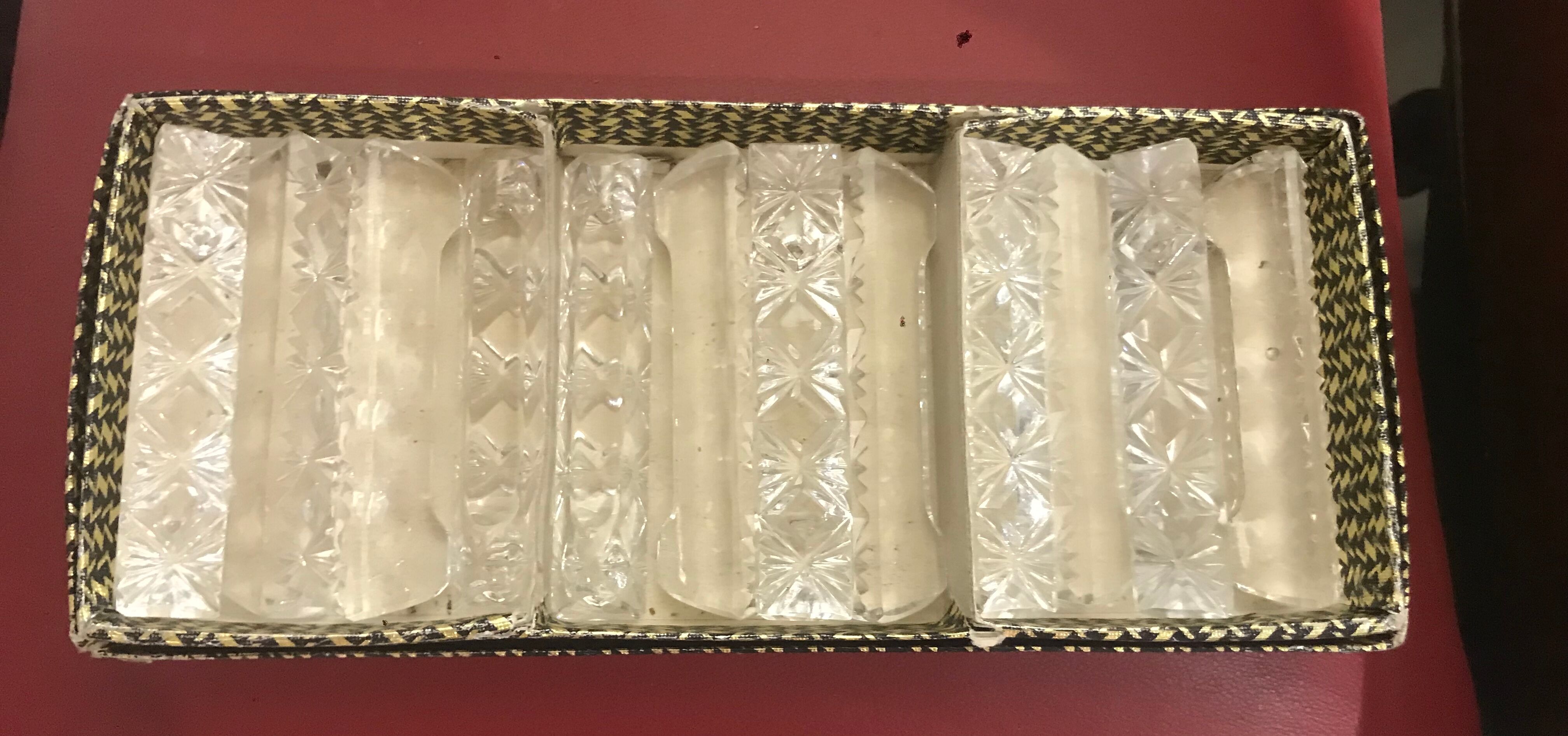 12 glass knife holders