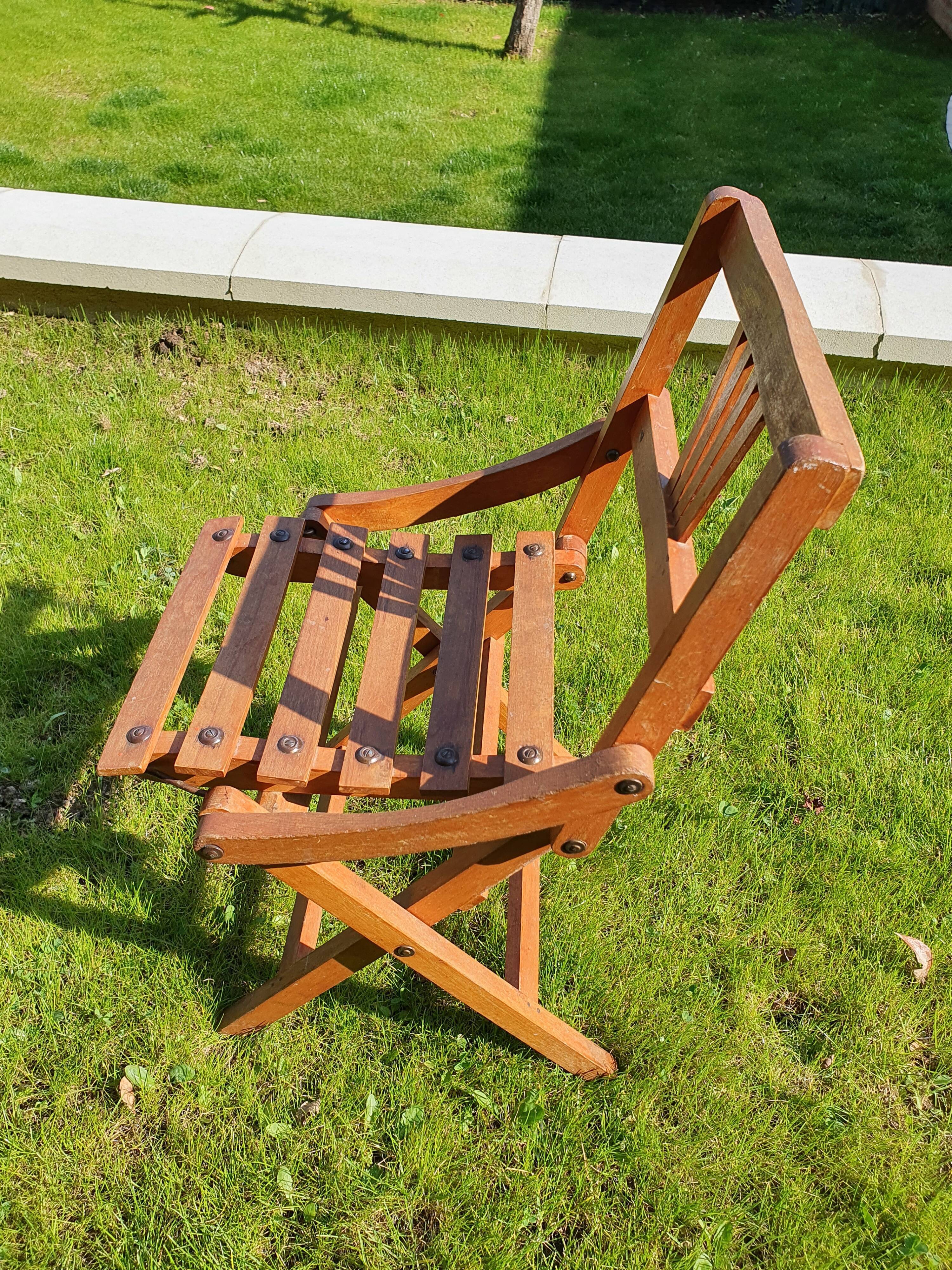 Foldable children's chair