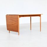 Hans Wegner drop-leaf dining table in beach and teak Denmark 1950