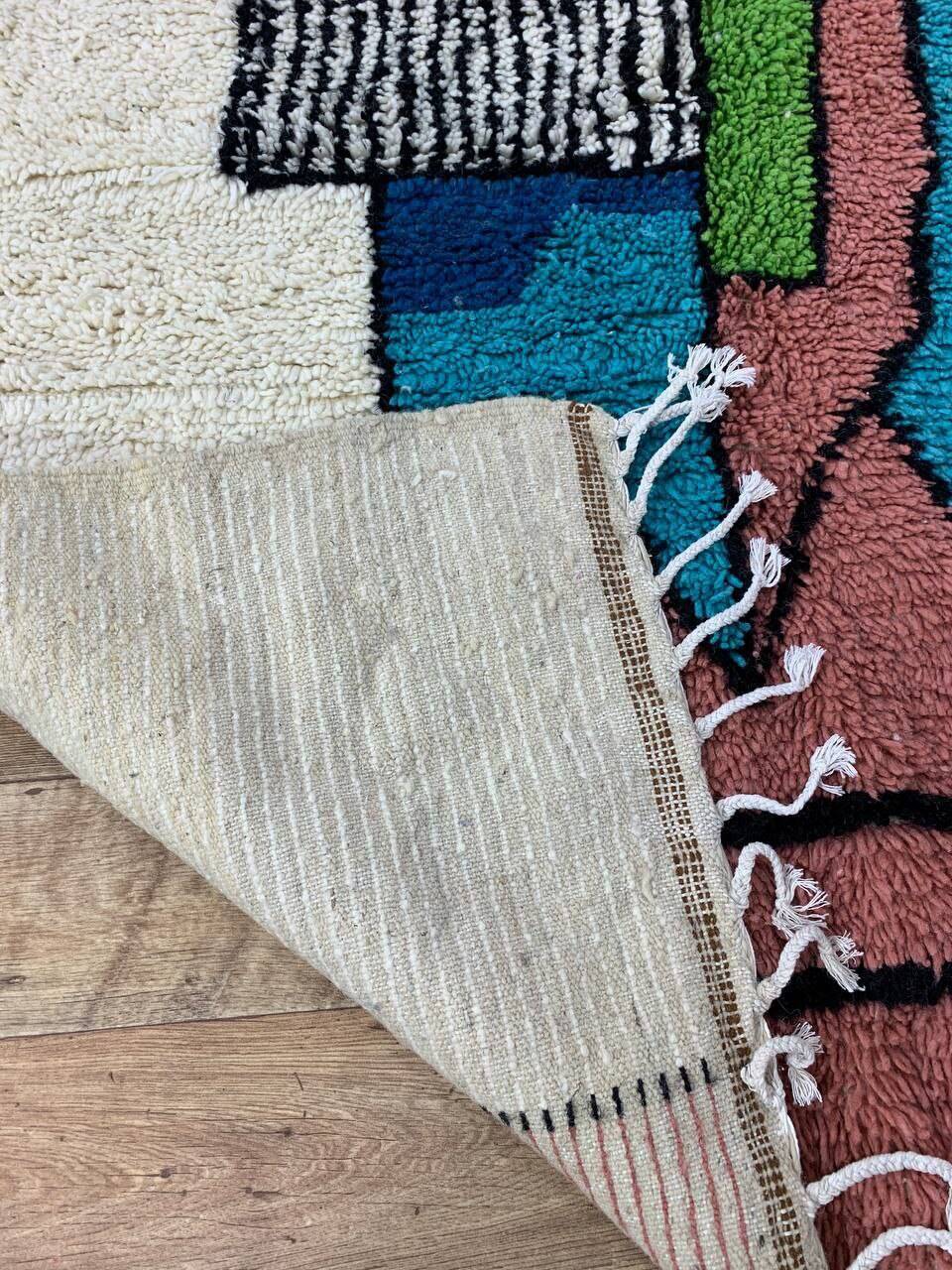 Handmade Moroccan Berber rug 250 x 150 cm
