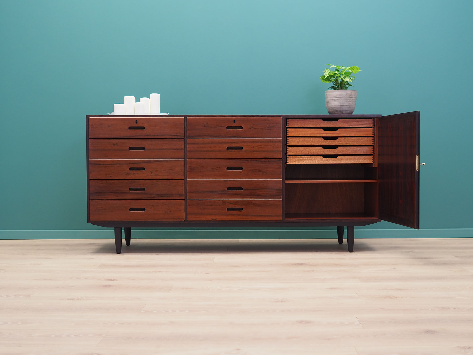 Rosewood chest of drawers, Danish design, 1970s, designer: Kai Winding