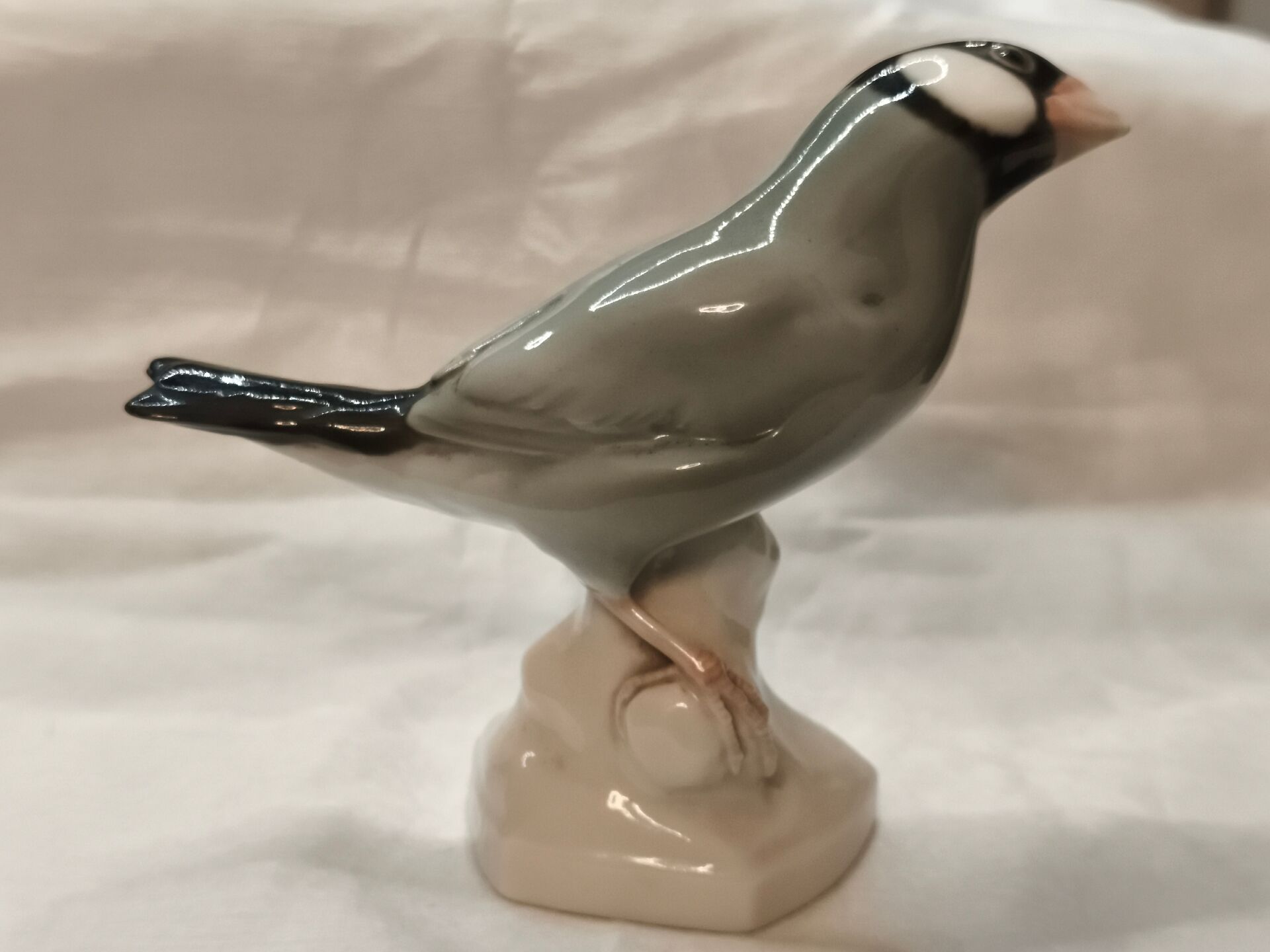 Moineau de Java (ateliers de porcelaine de Schwarbourg)