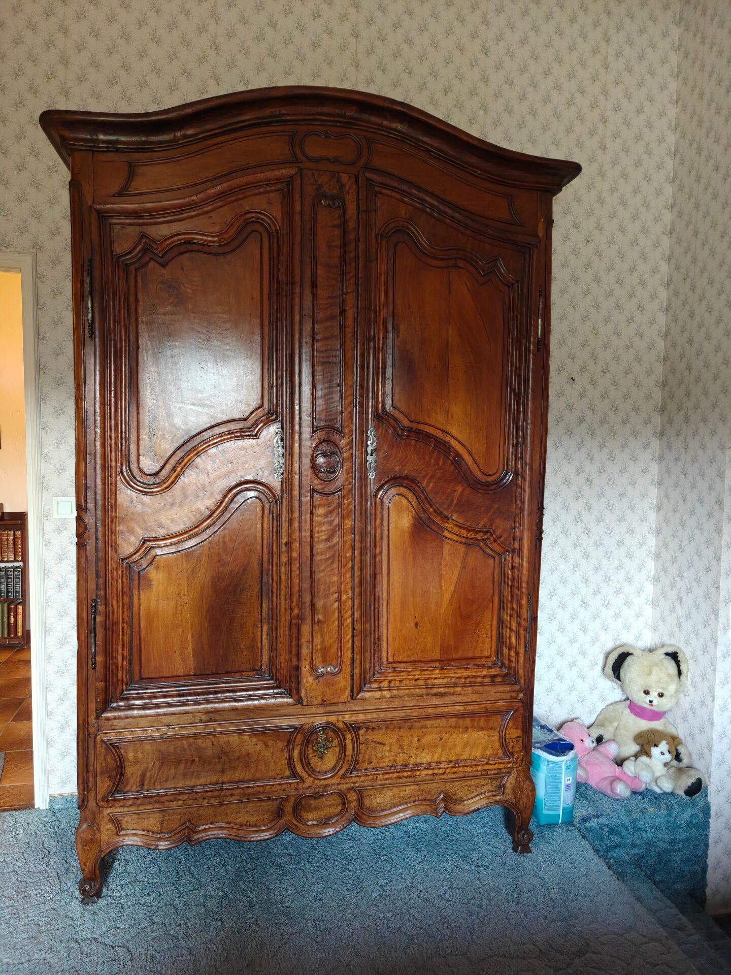 Armoire provençale époque régence