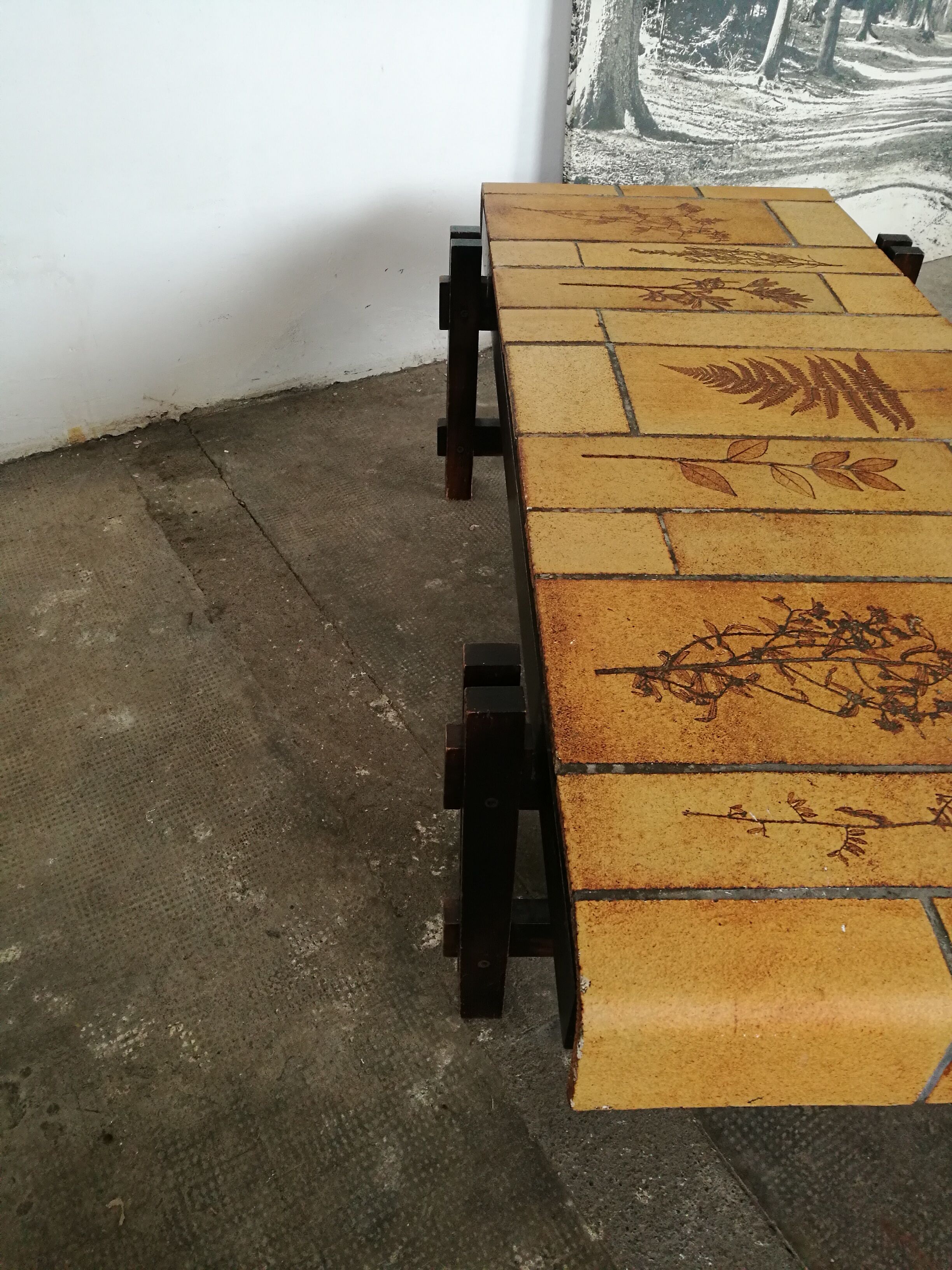 Capron herbarium model coffee table