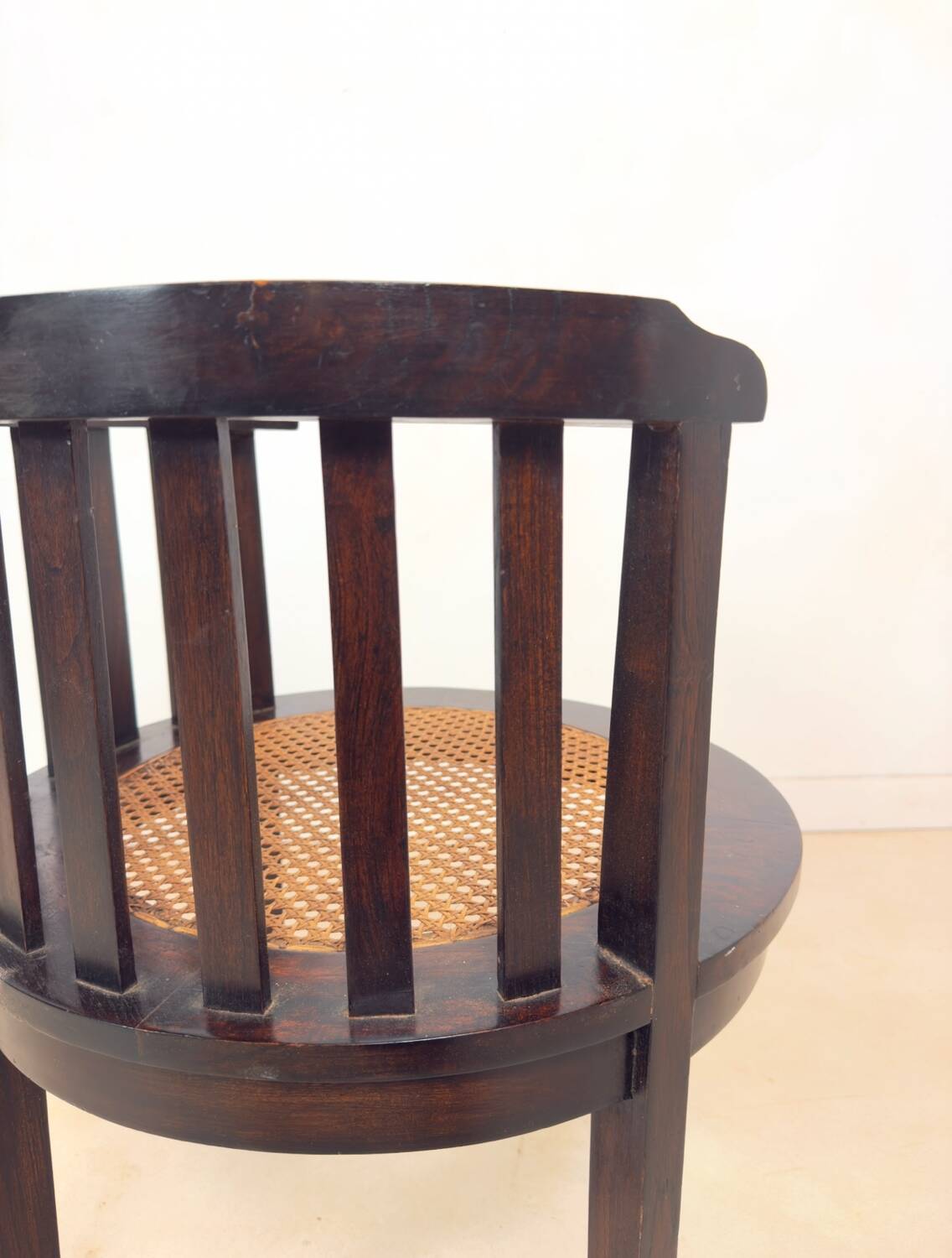 Set of 2 colonial armchairs in wood and cane.