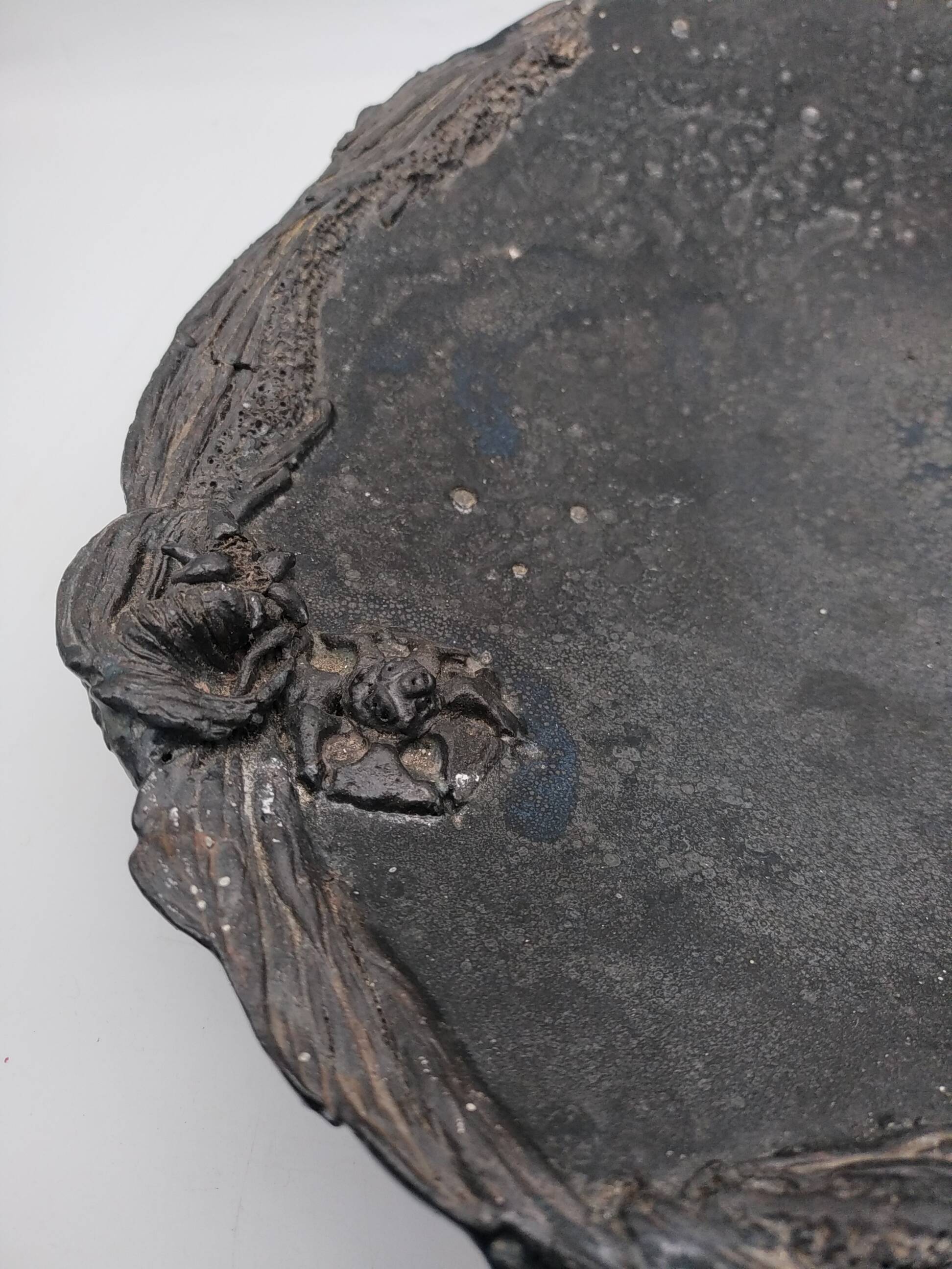 Large vulcanized ceramic bowl. Black. Artisanal work.