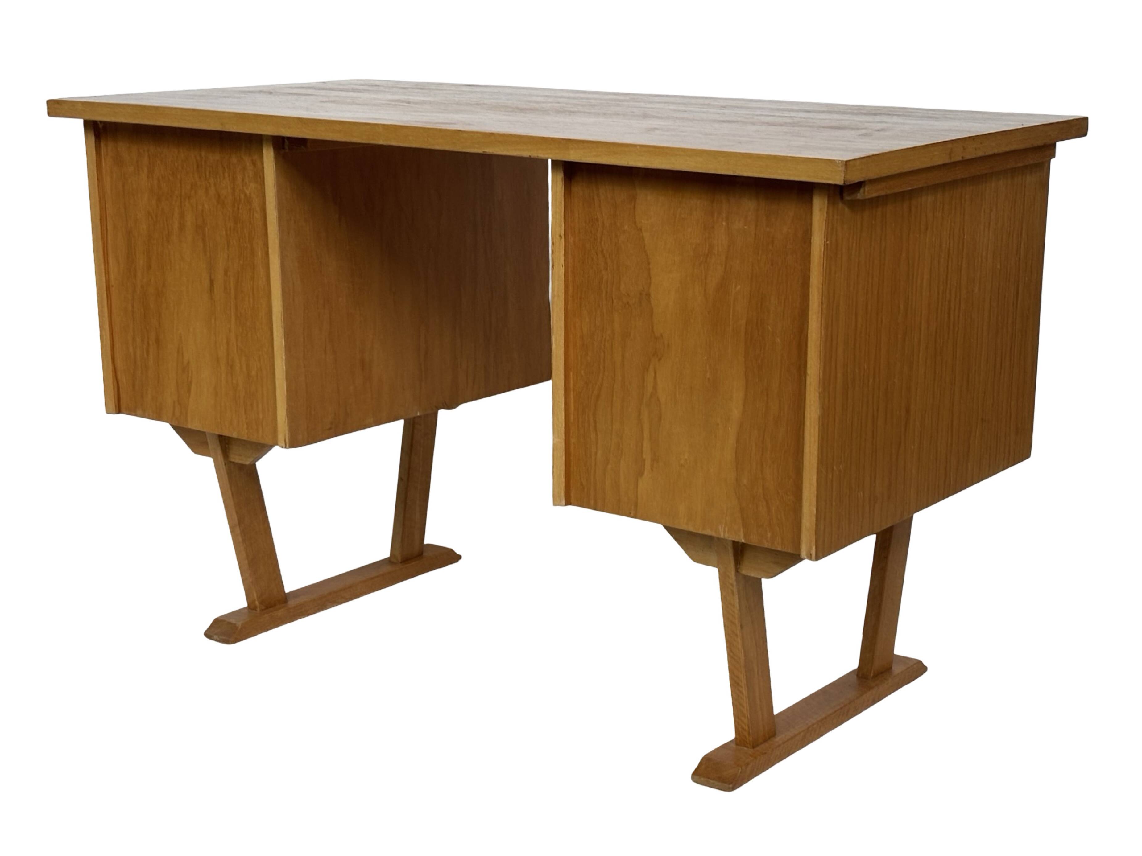 Bureau vintage des années 1960, design de bureau compact