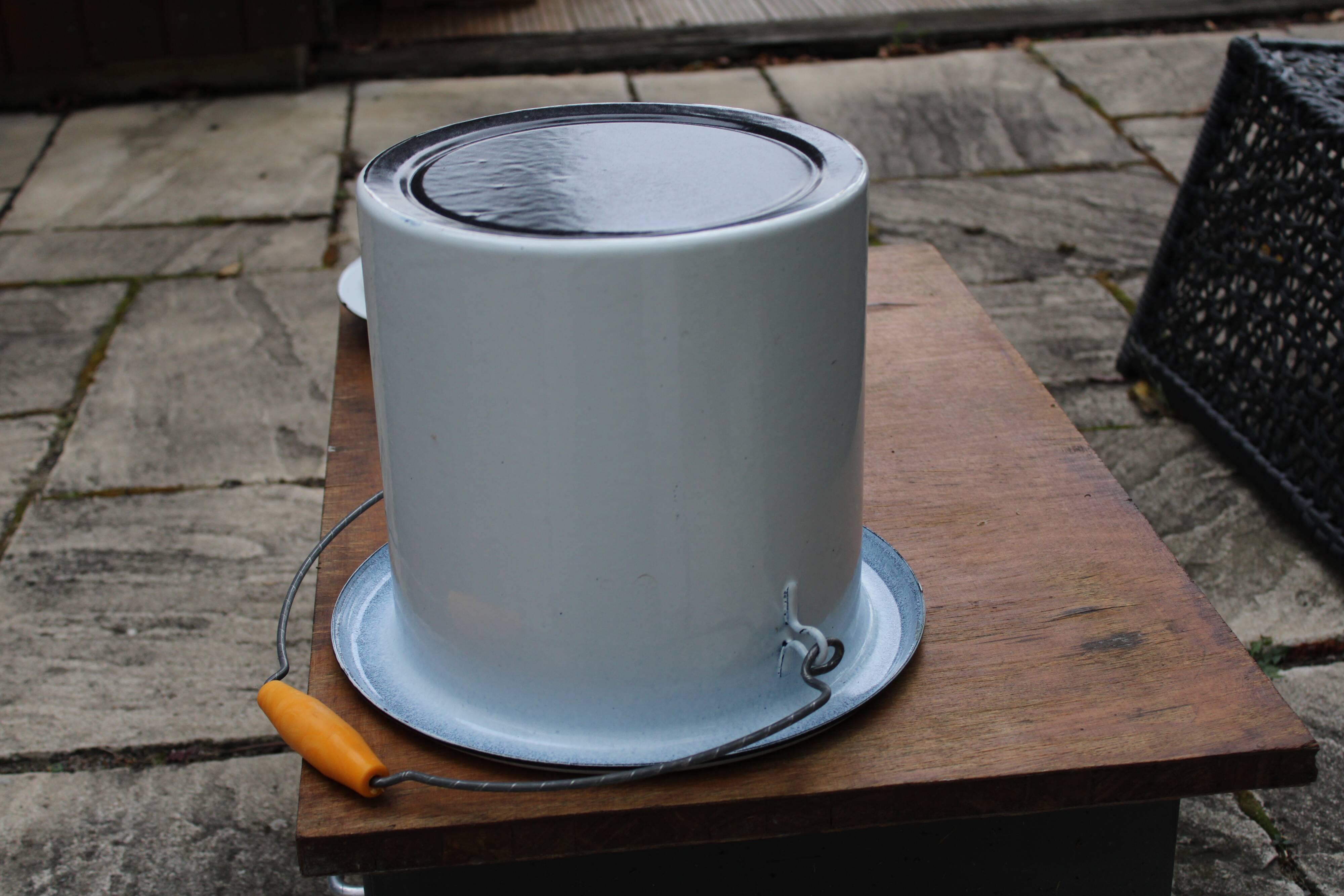 White enamelled bucket