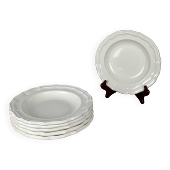 Lot de 6 assiettes creuses Gien modèle Coquille, 1970/80 blanc cassé
