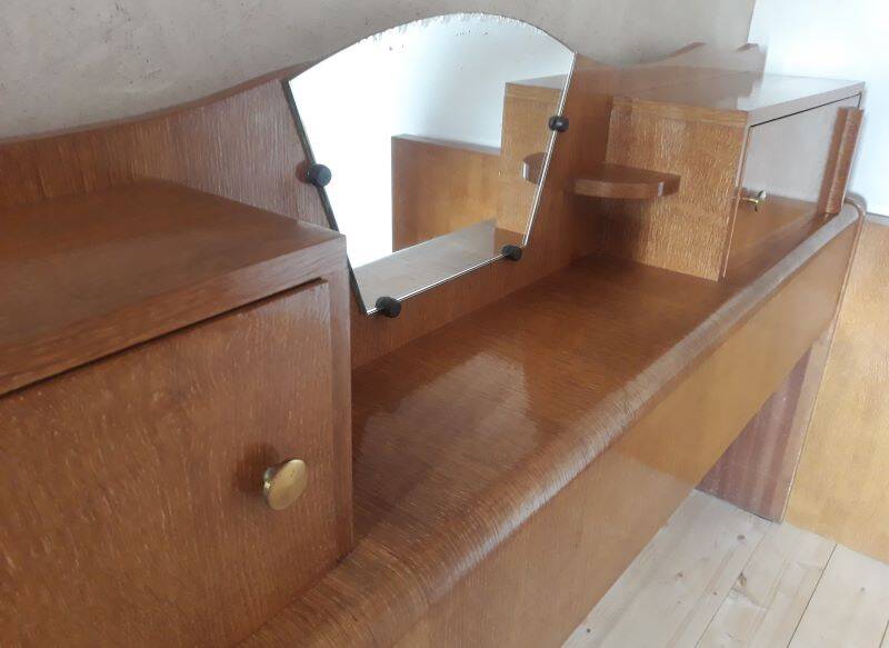 Cozy vintage headboard