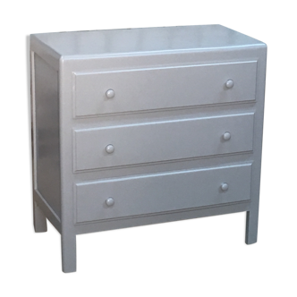 Superb fresh chest of drawers