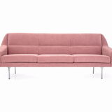 Canapé rose, design scandinave