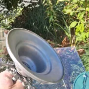 Very nice glass serving stand in very good condition.