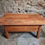 18th-century cherry wood coffee table with two drawers.