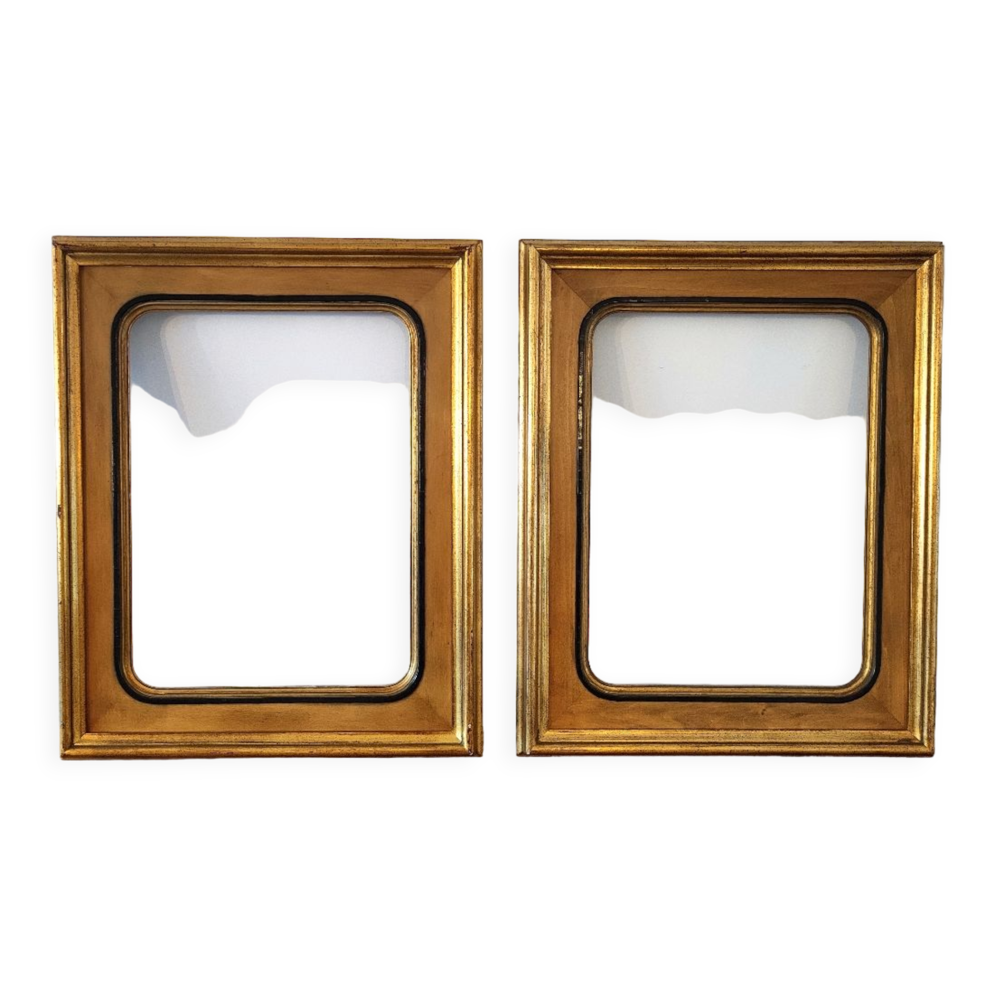 Pair of gilded wooden frames