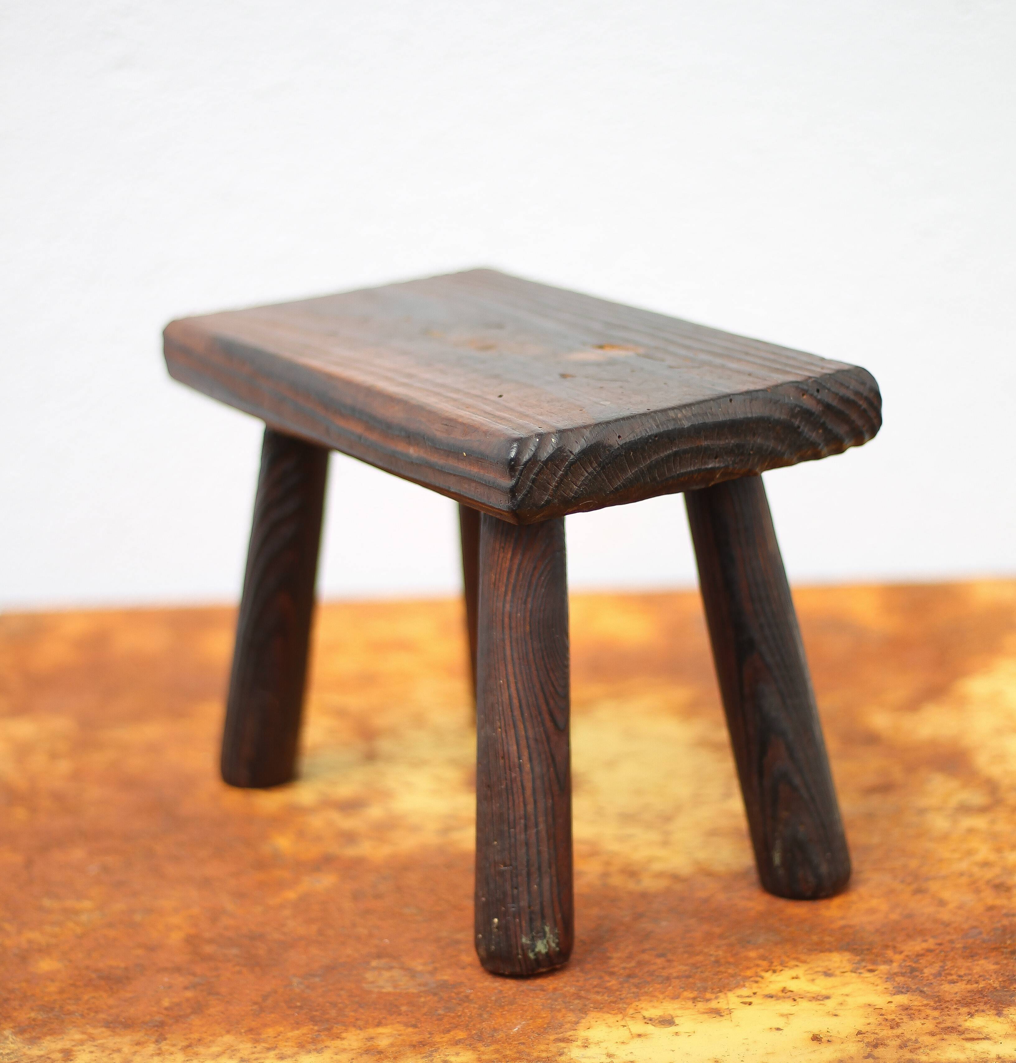 Wooden stool, small stool, plant holder, interior decoration