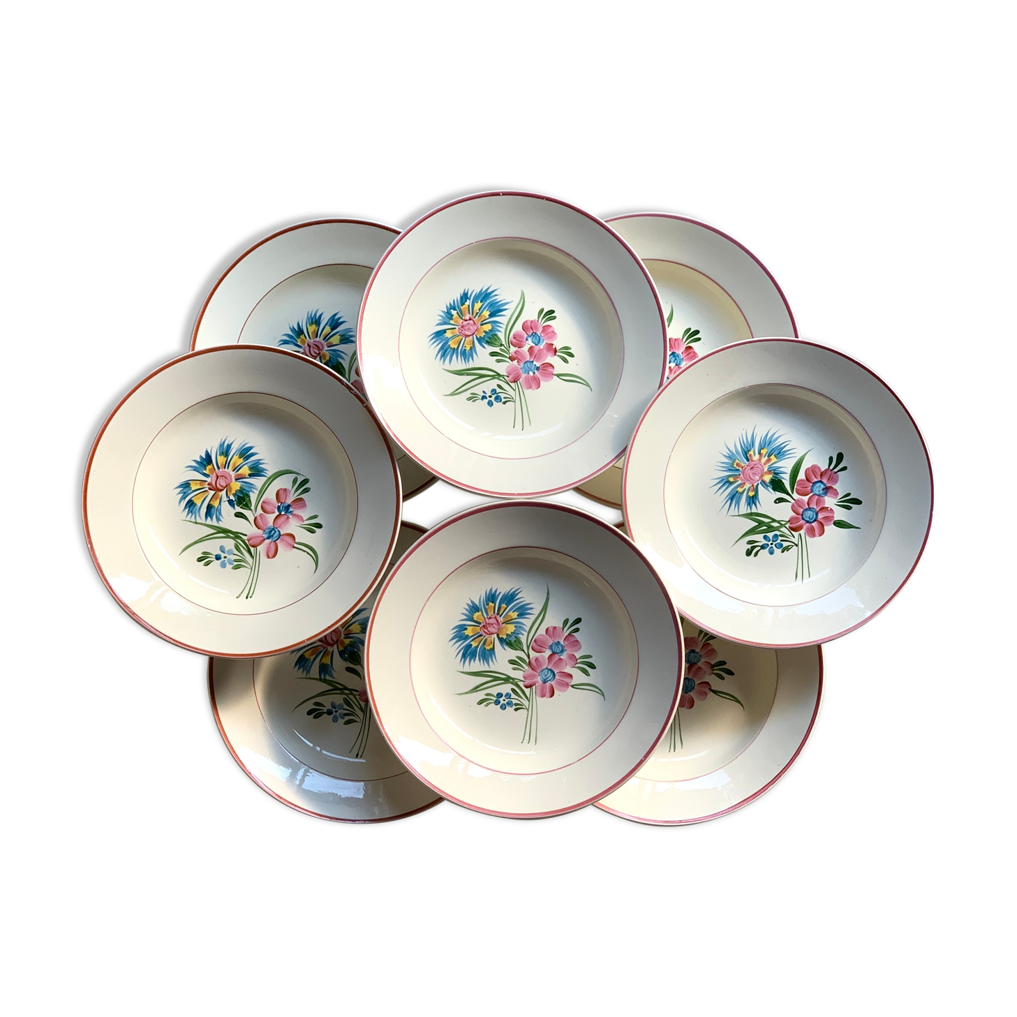 8 Old flat plates in earthenware, iron earth, Onnaing