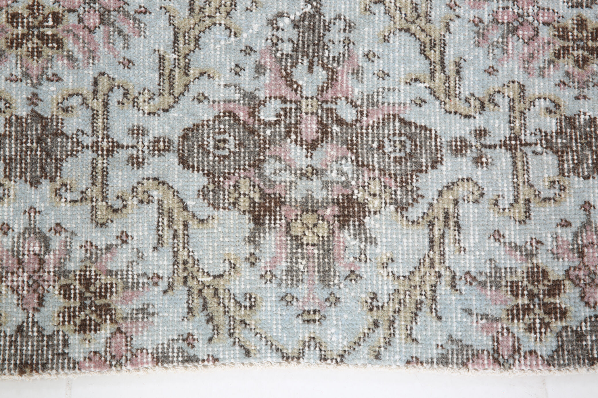 Light blue floral carpet 203x118cm