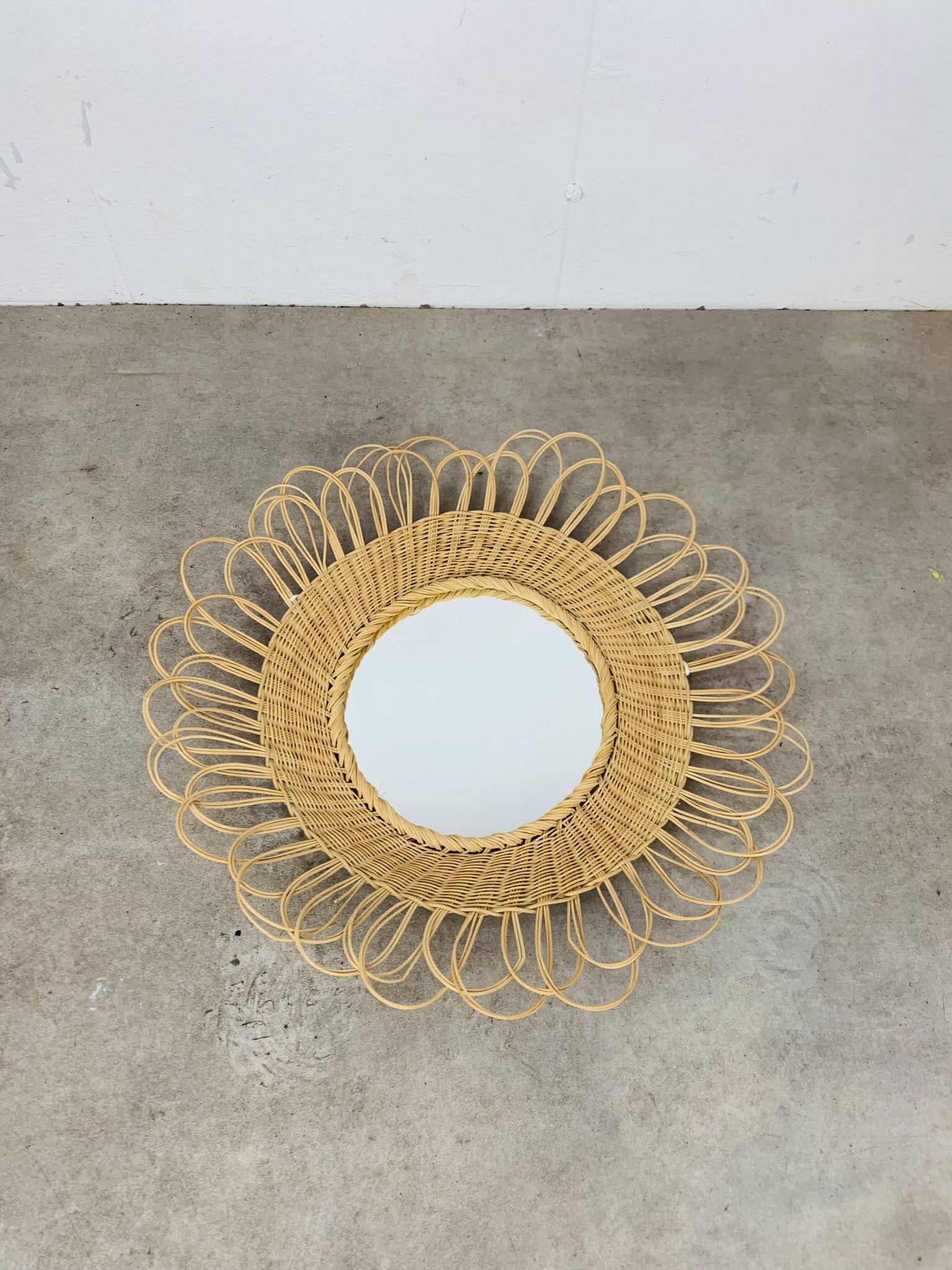 Miroir soleil rotin vintage années 60