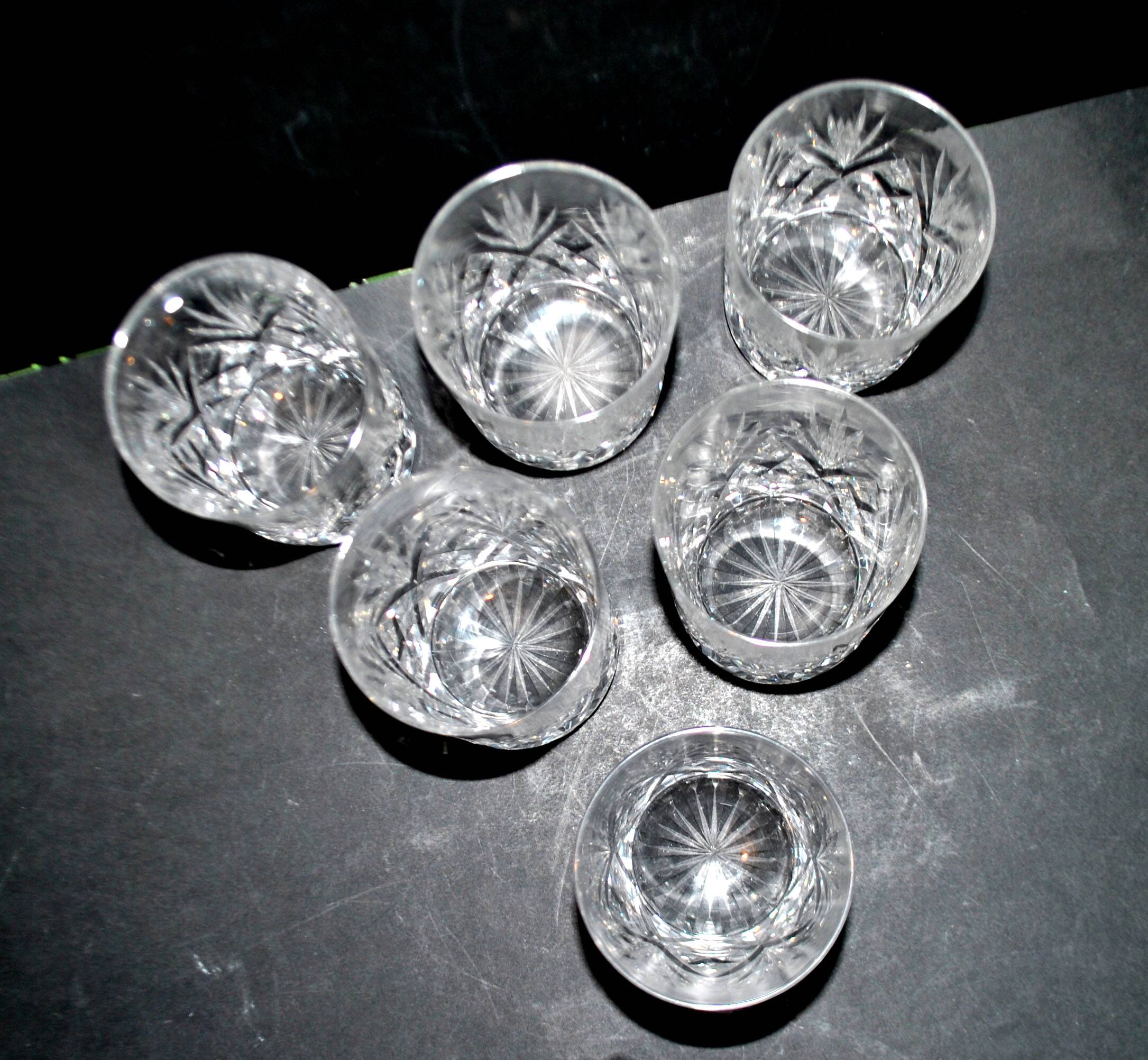 Set of 6 Lemberg Junon cut crystal whisky glasses near Chantilly