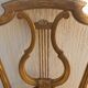 Paire de chaises à dossier lyre doré