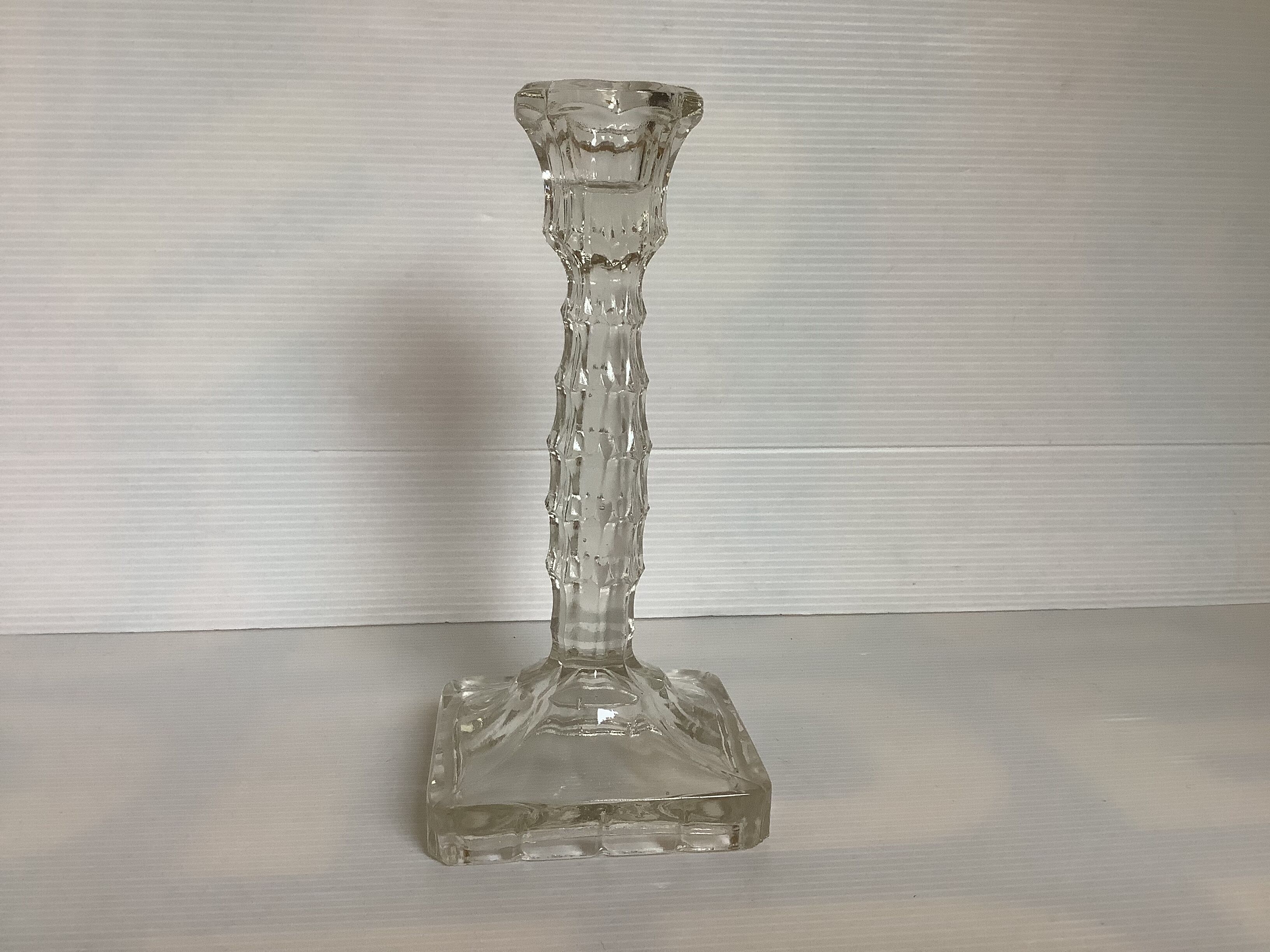 Bougeoir carré verre moulé