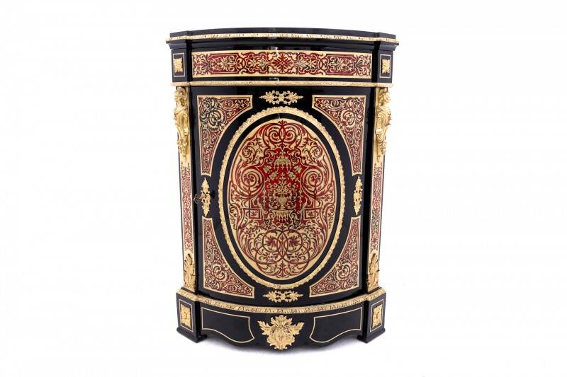 Antique corner chest of drawers in the Boulle style, France, mid-19th century. After renovation.