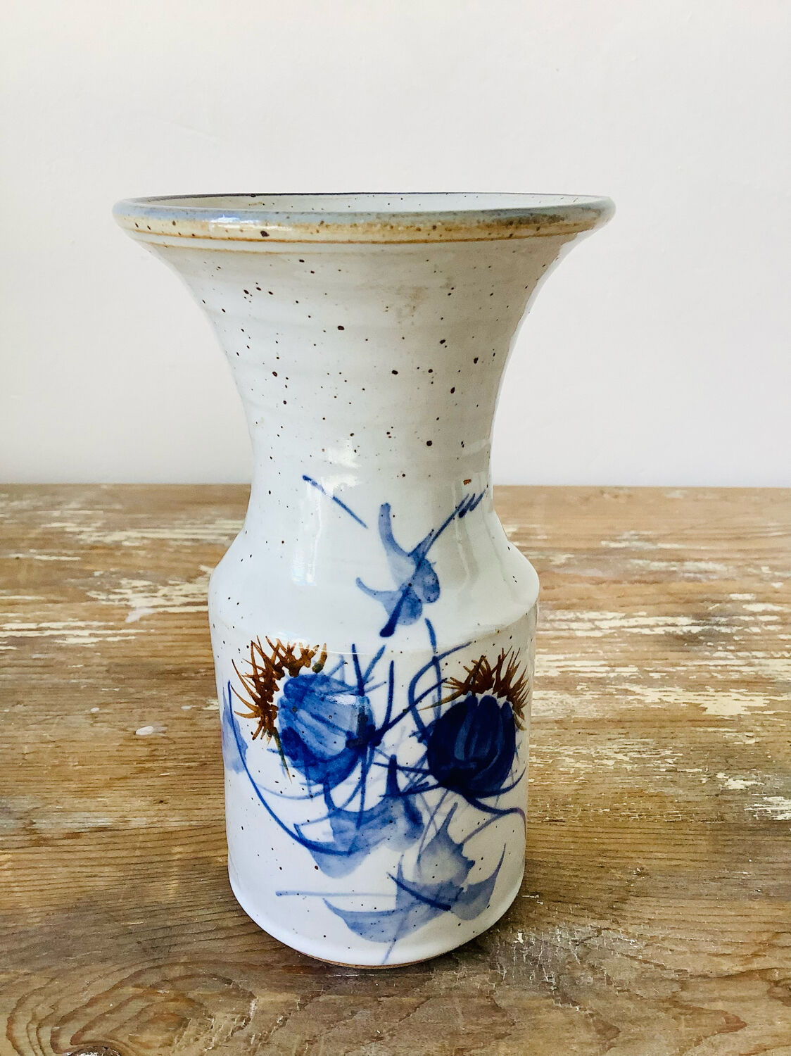 Thistle vase in glazed stoneware