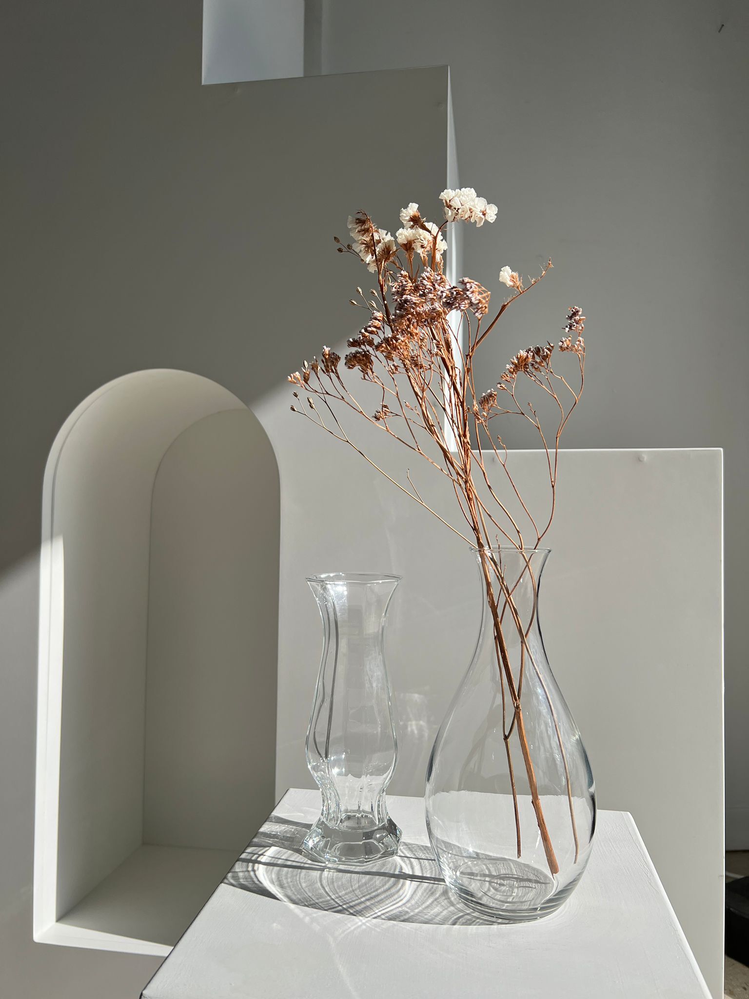 Oval glass vase and tight neck H:23,5cm