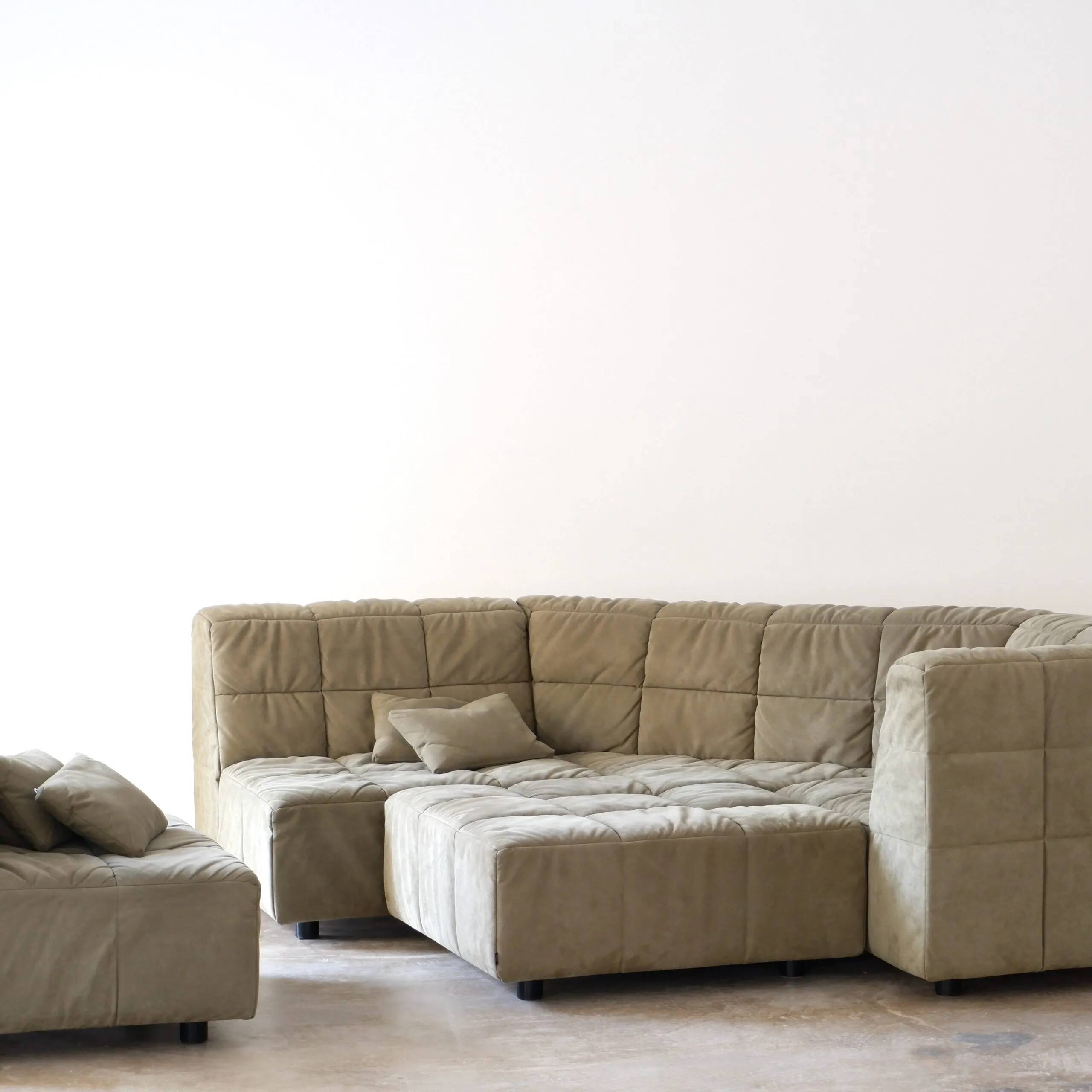 “Castell” sofa by Hans Hopfer for Neue Wiener Werkstätten