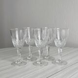 5 verres à liqueur en cristal transparent.