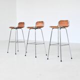 Tabourets de bar en cuir Charlotte Perriand Station de ski des Arcs France 1960