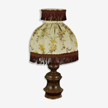 Lampe en bois vintage français tourné avec abat-jour à franges en tissu floral 3176